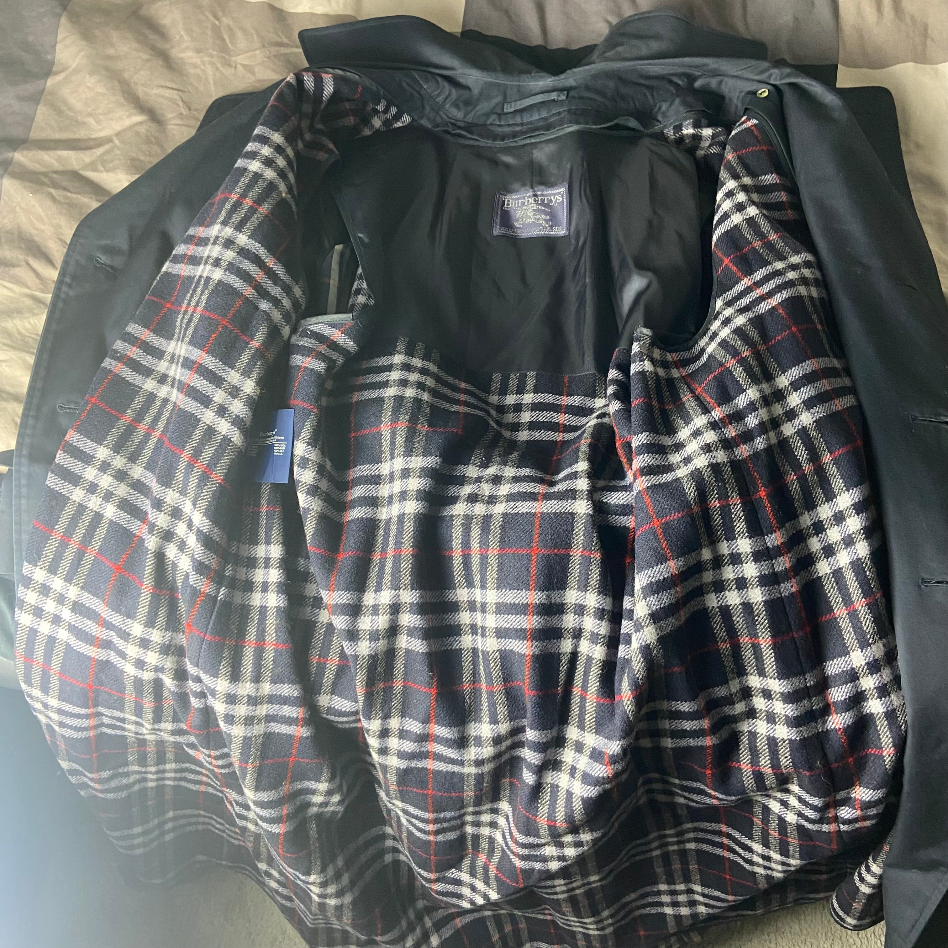 Burberry Trenchcoat Size 50/L with Inlet