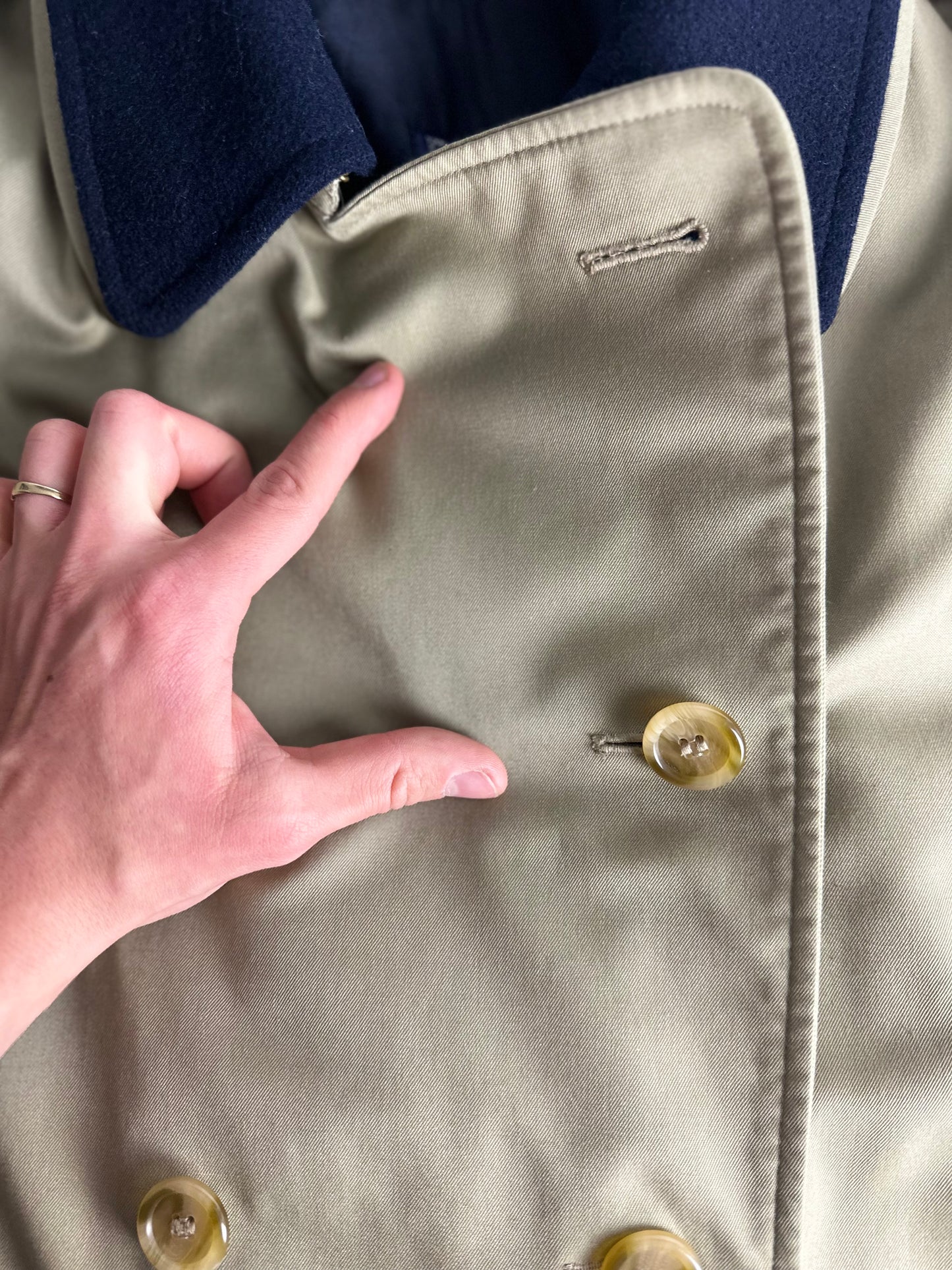 Burberrys Trenchcoat (16/XL) including Inlet