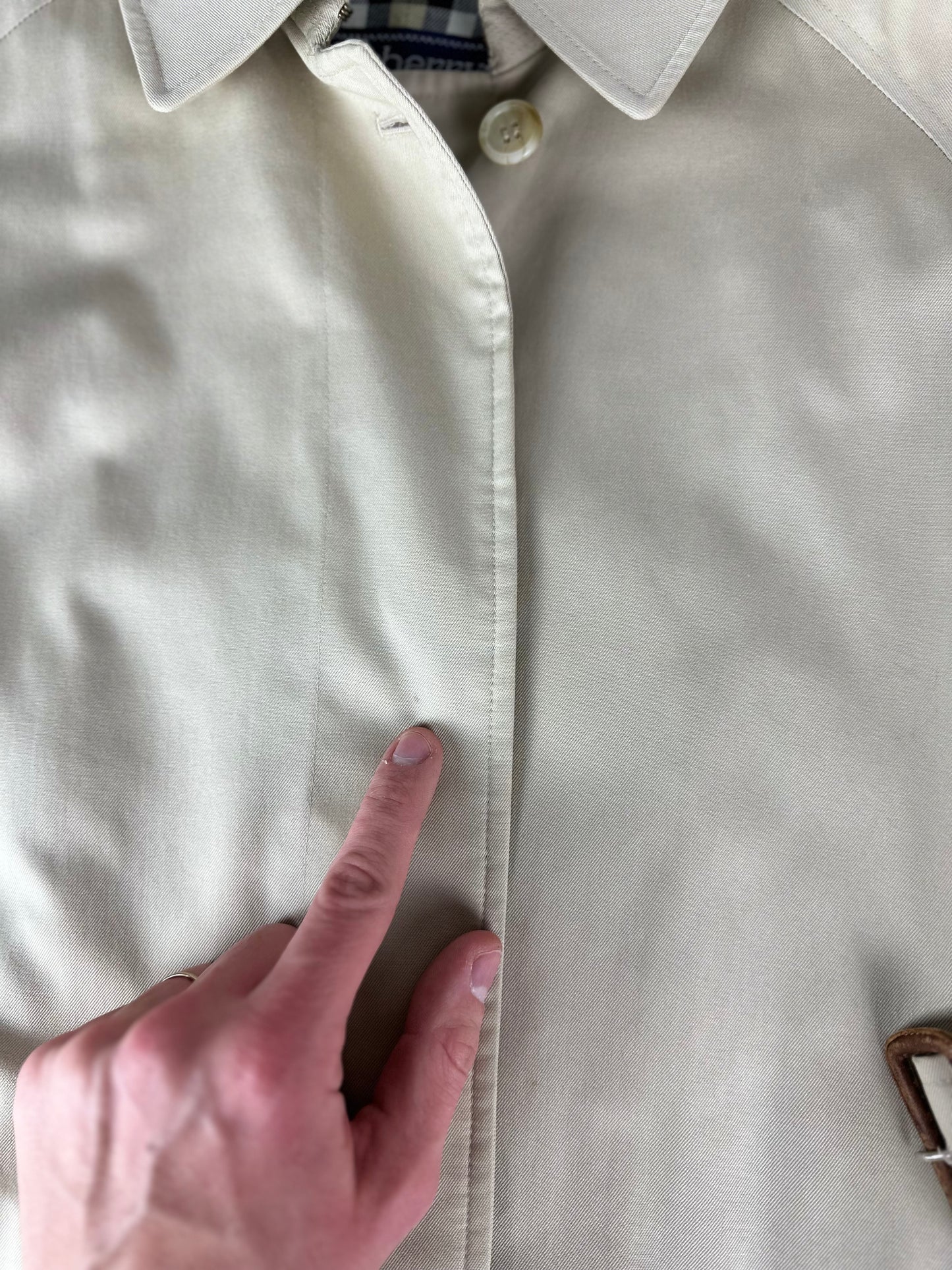 Burberrys Trenchcoat (12/M)