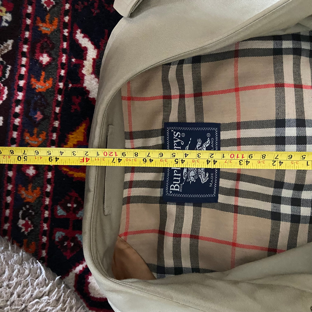 Burberry Trenchcoat Size XL