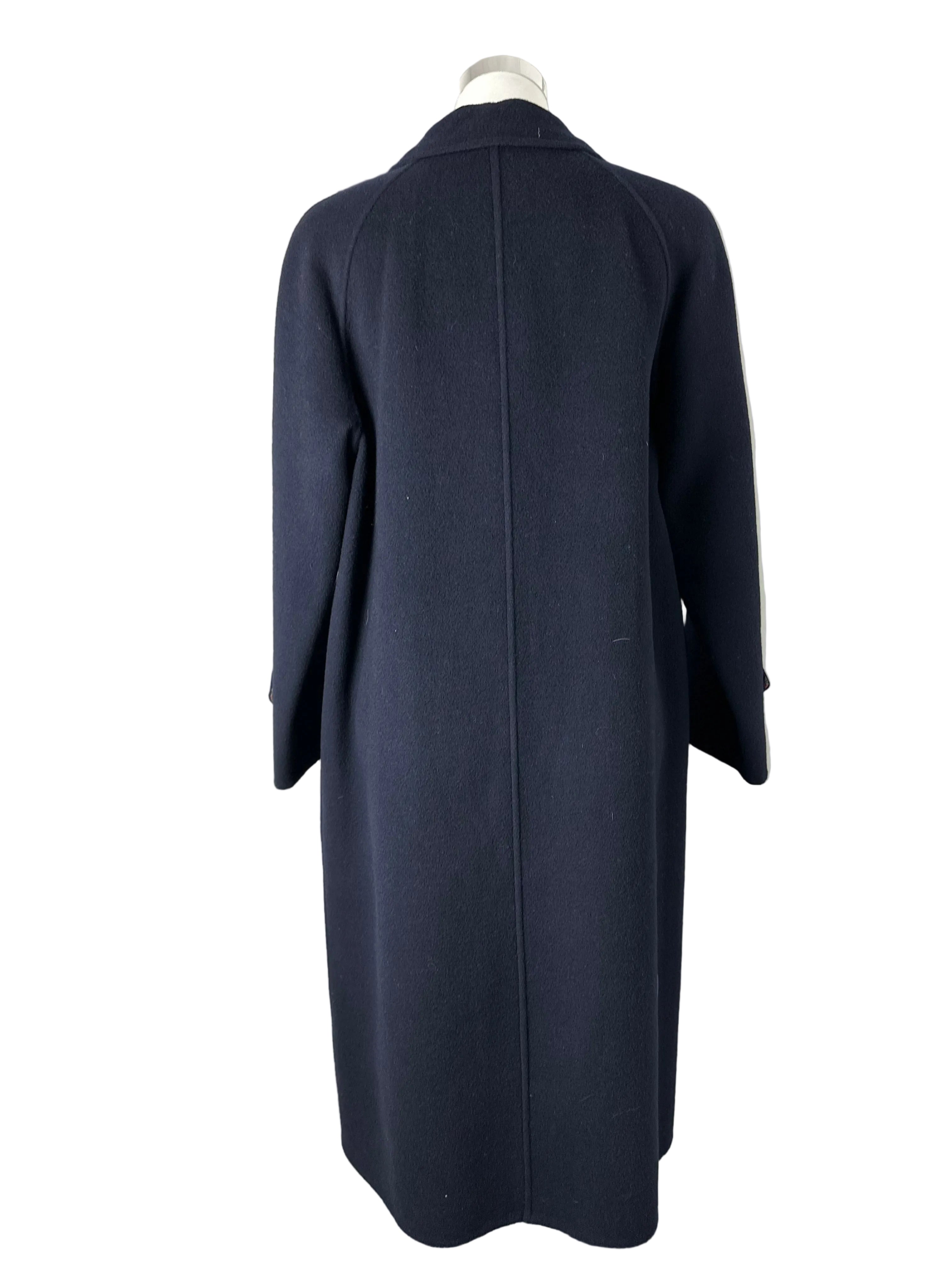 Burberrys Coat (12/M)