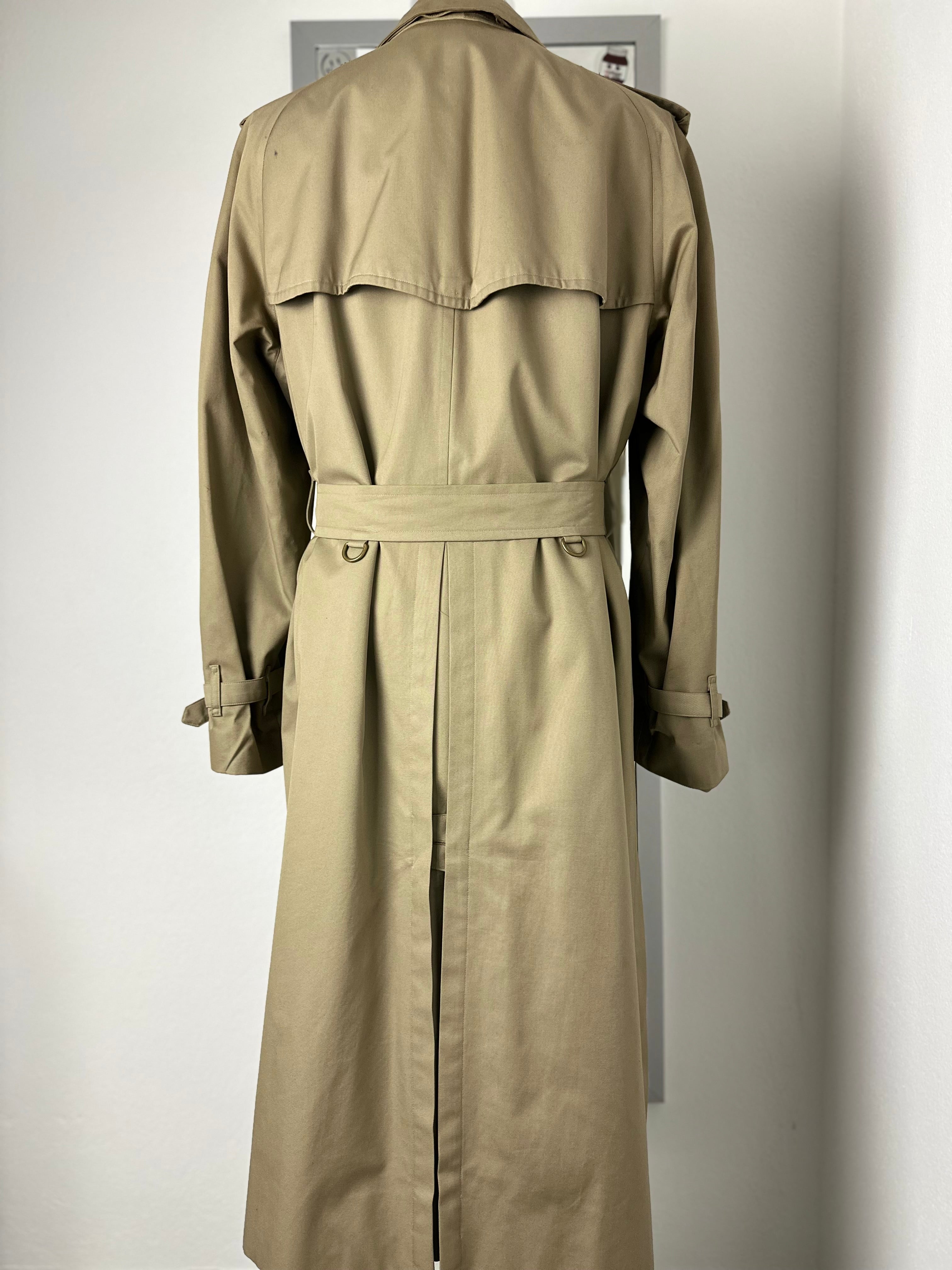 Burberrys Trenchcoat (52/L) including Inlet