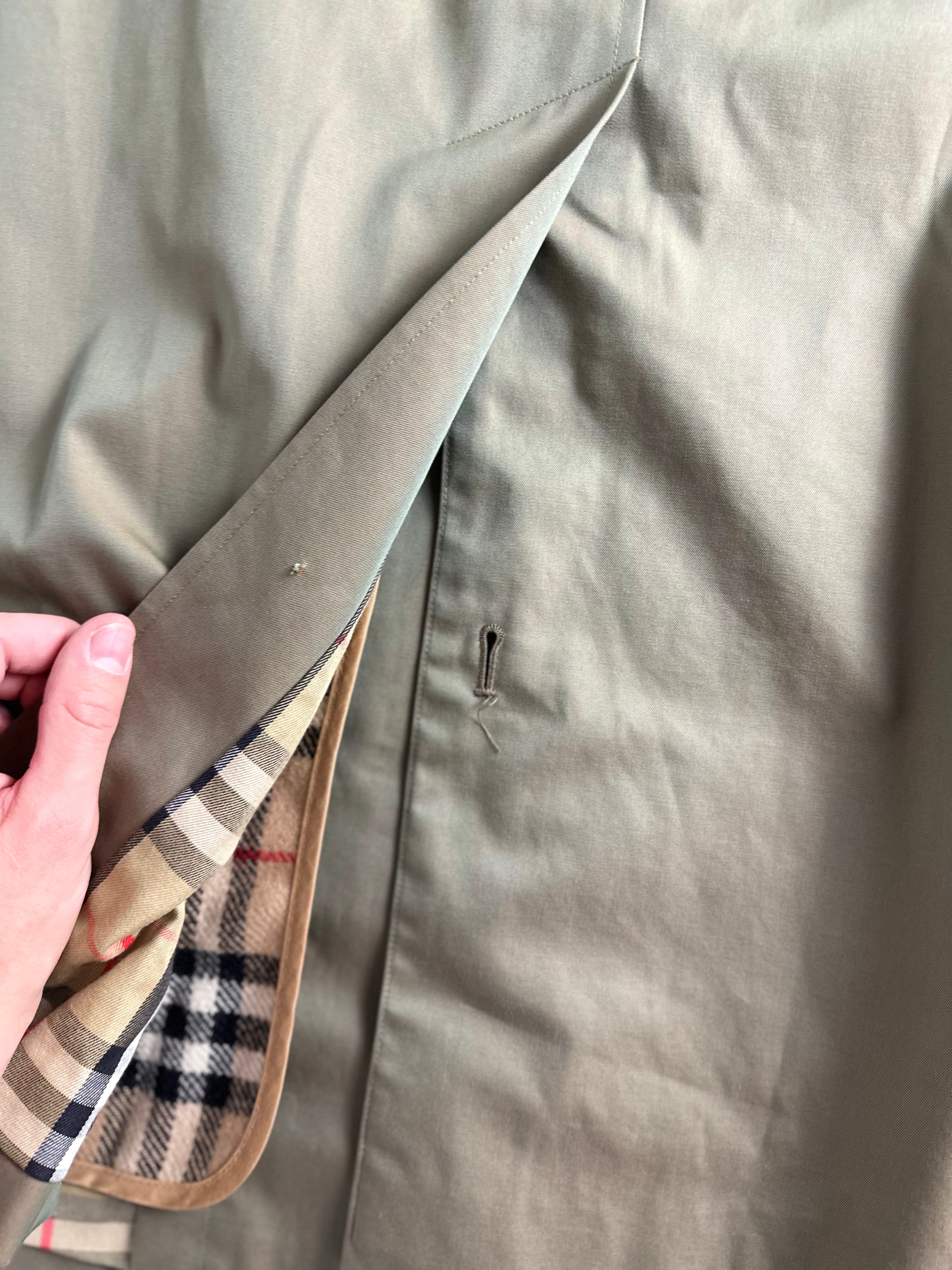 Burberrys Carcoat (50/L) including Inlet