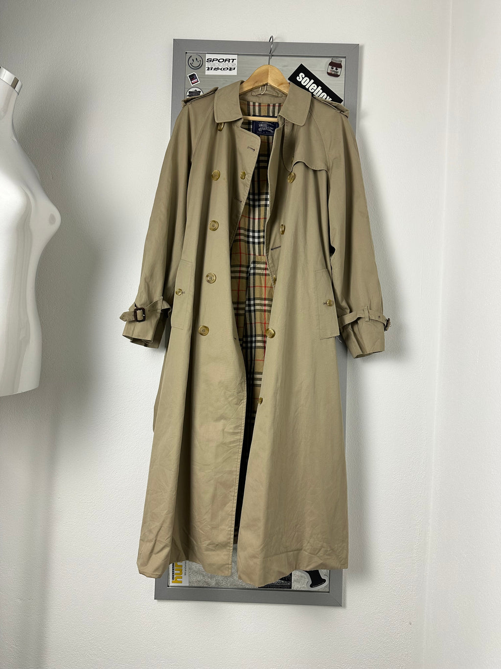 Burberrys Trenchcoat (14/L)