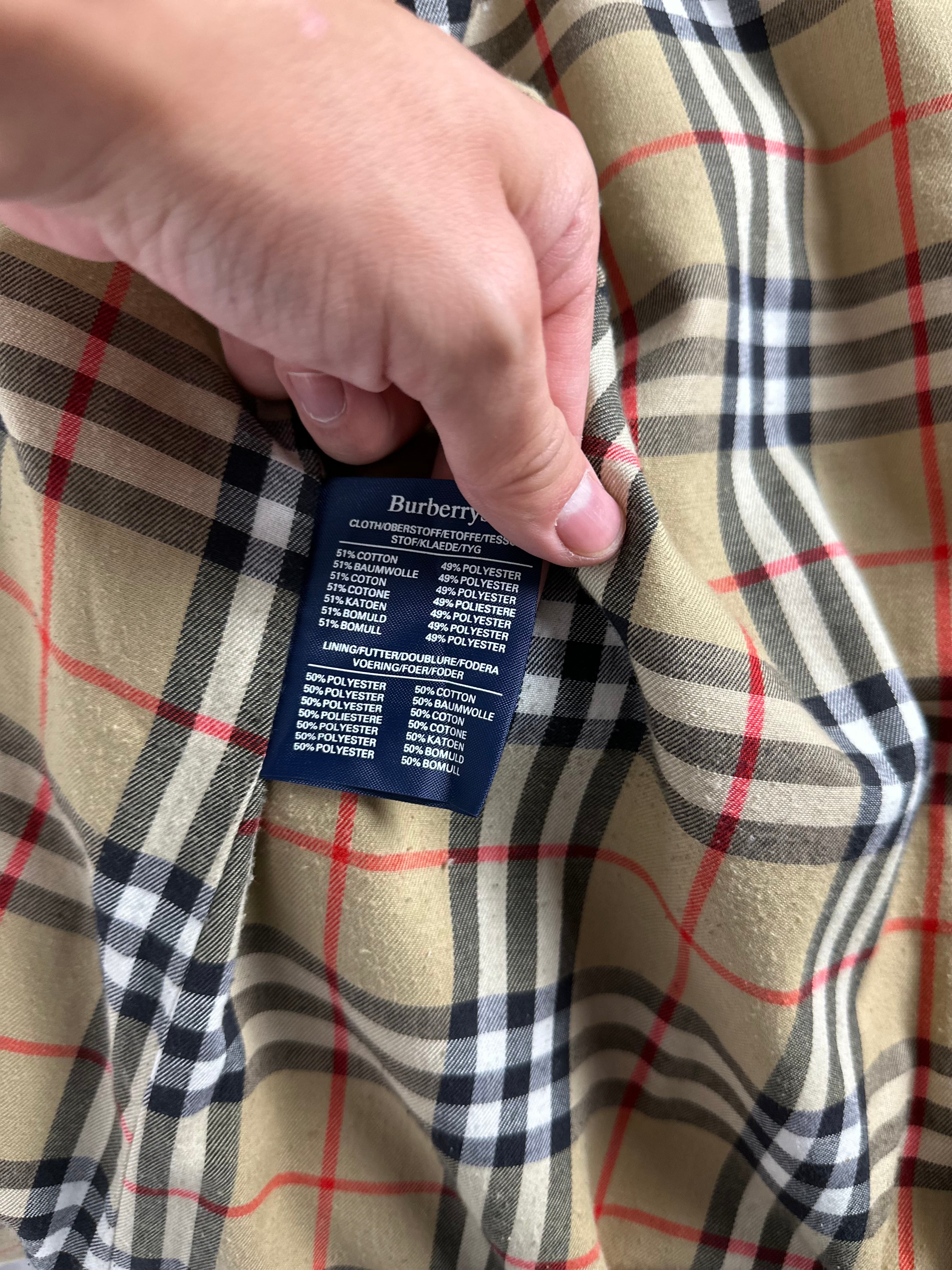 Burberrys Trenchcoat (12/M)