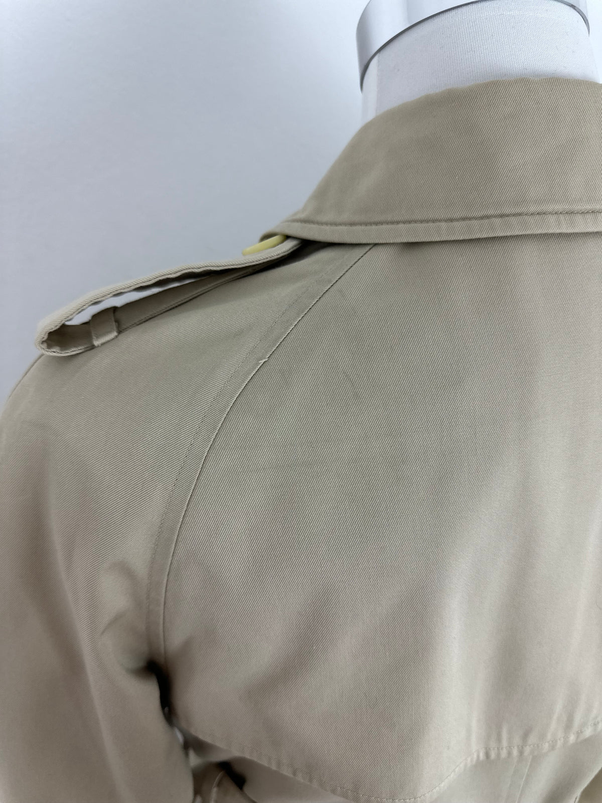 Vintage Burberry Trench Coat Creme Size 8 XS