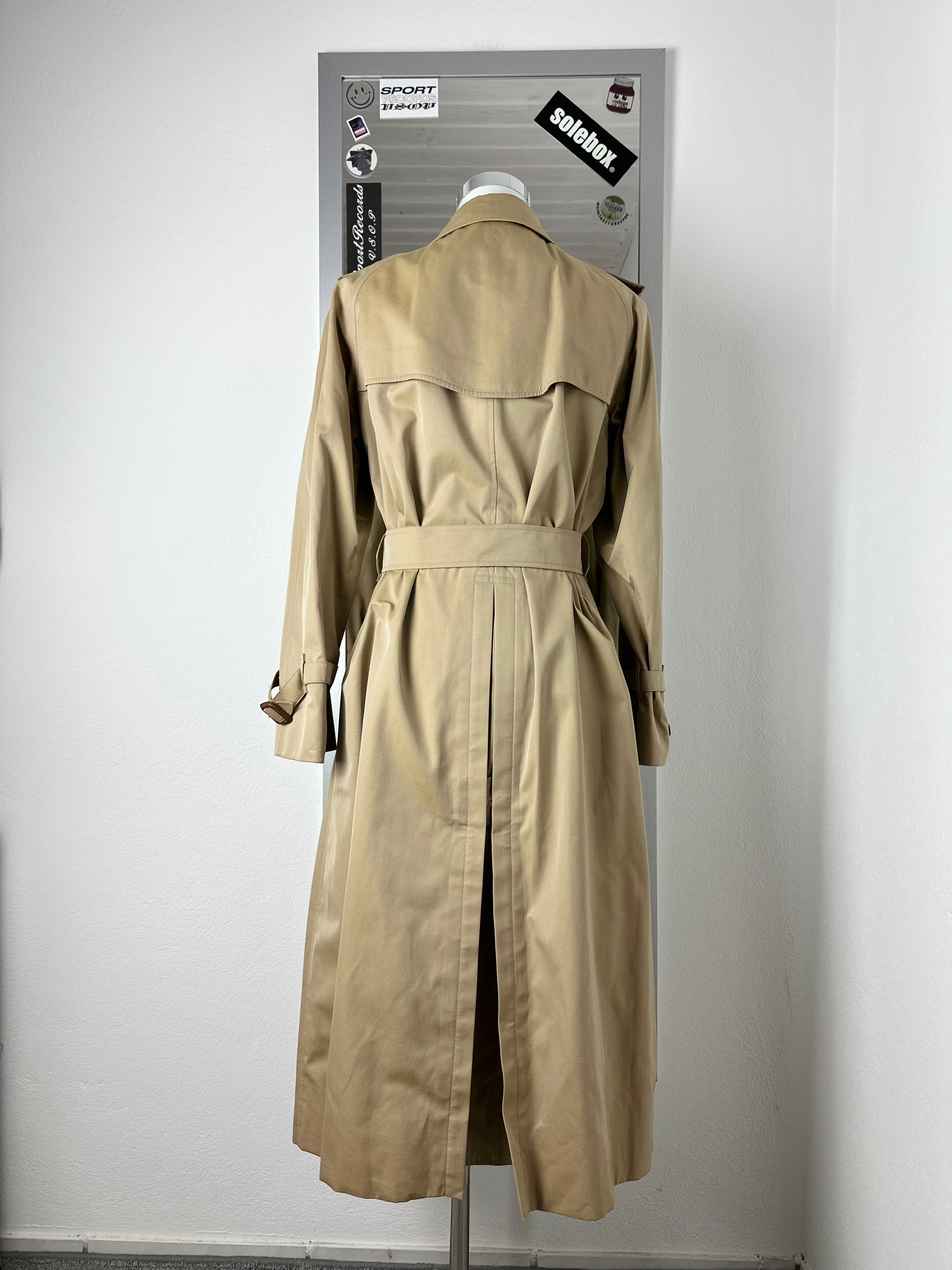 Burberrys Trenchcoat (12/M)