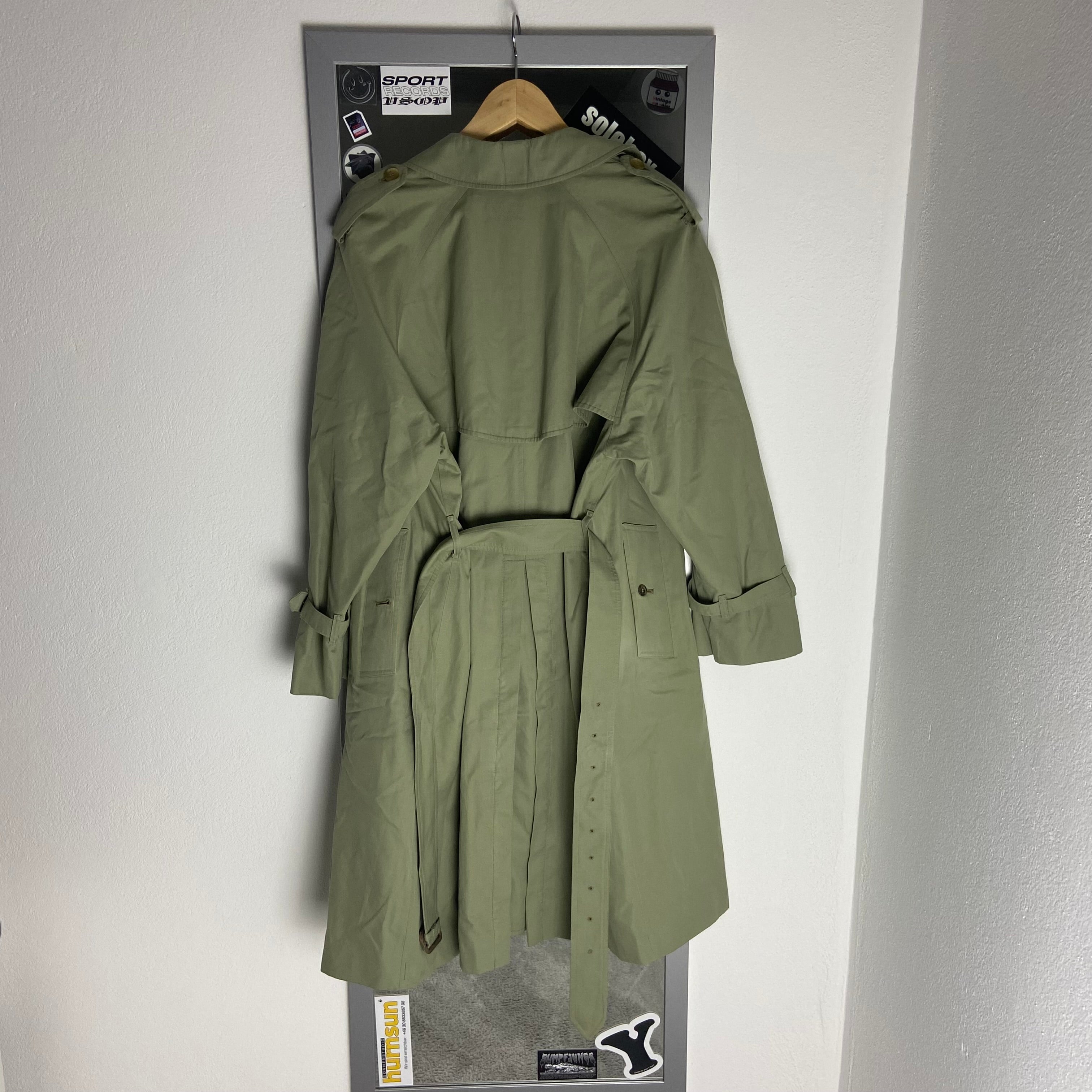 Burberry Trenchcoat Size 14/L