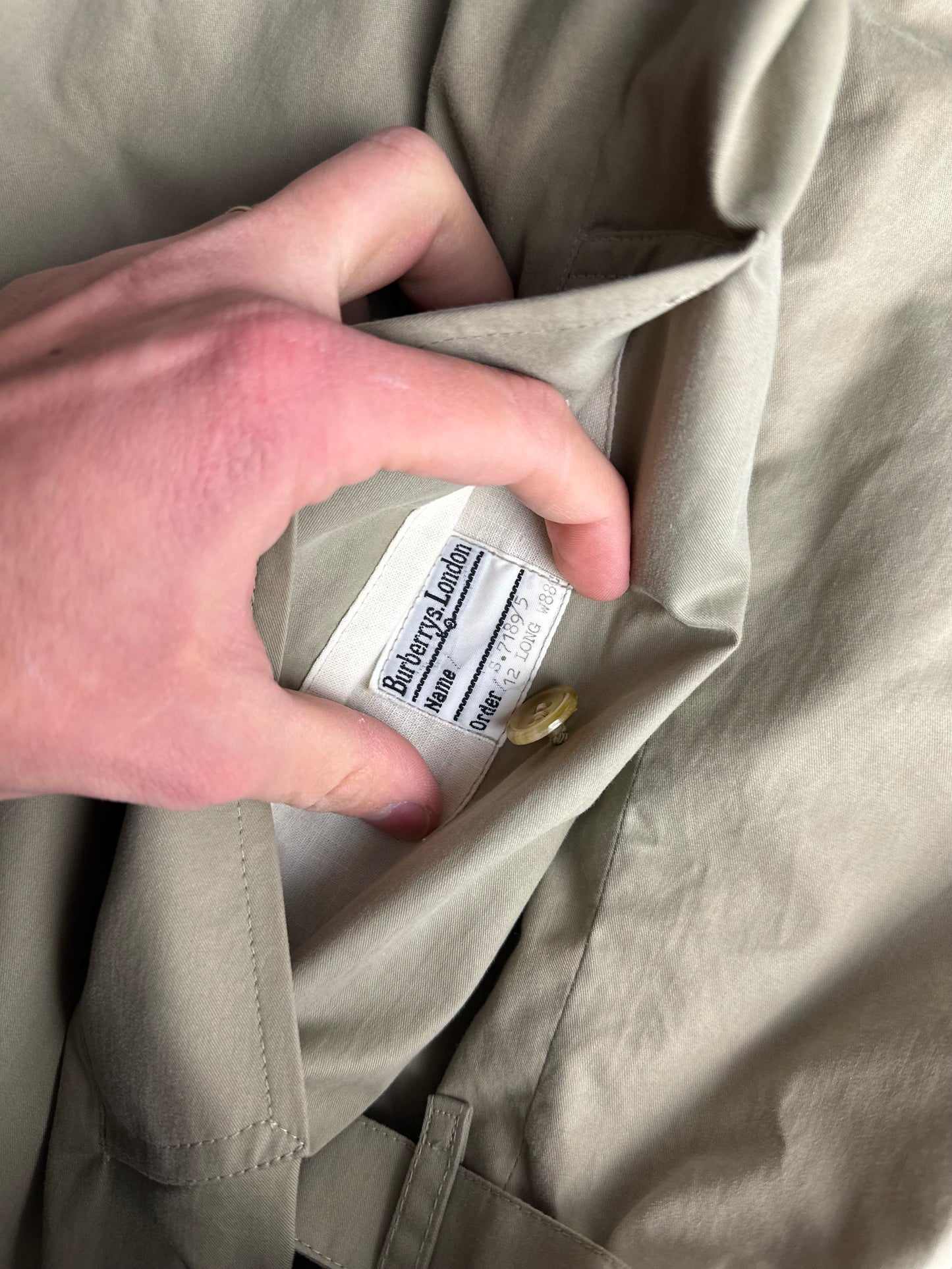 Burberrys Trenchcoat (14/L)