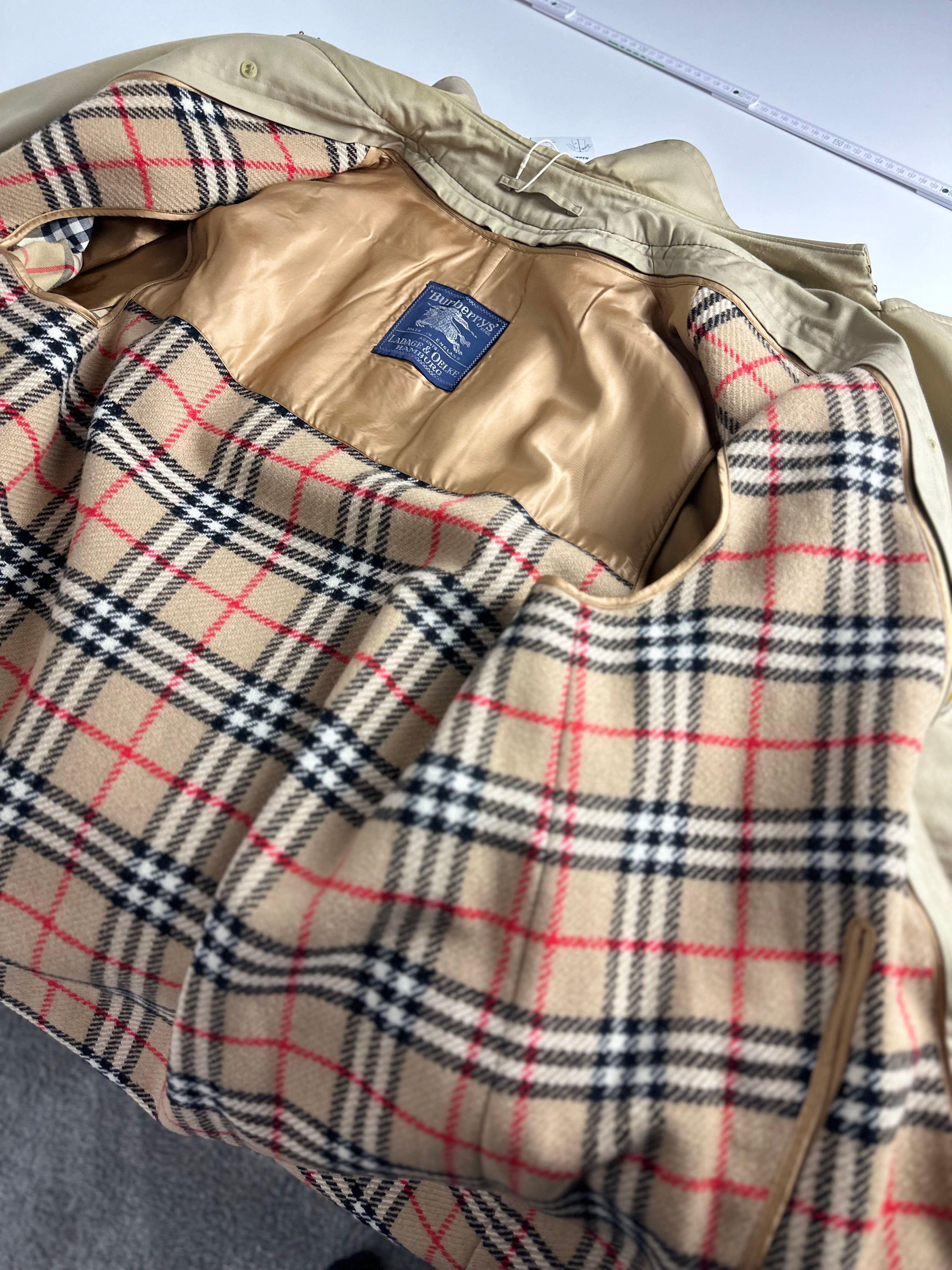Burberrys Trenchcoat (58/XXL) including Inlet