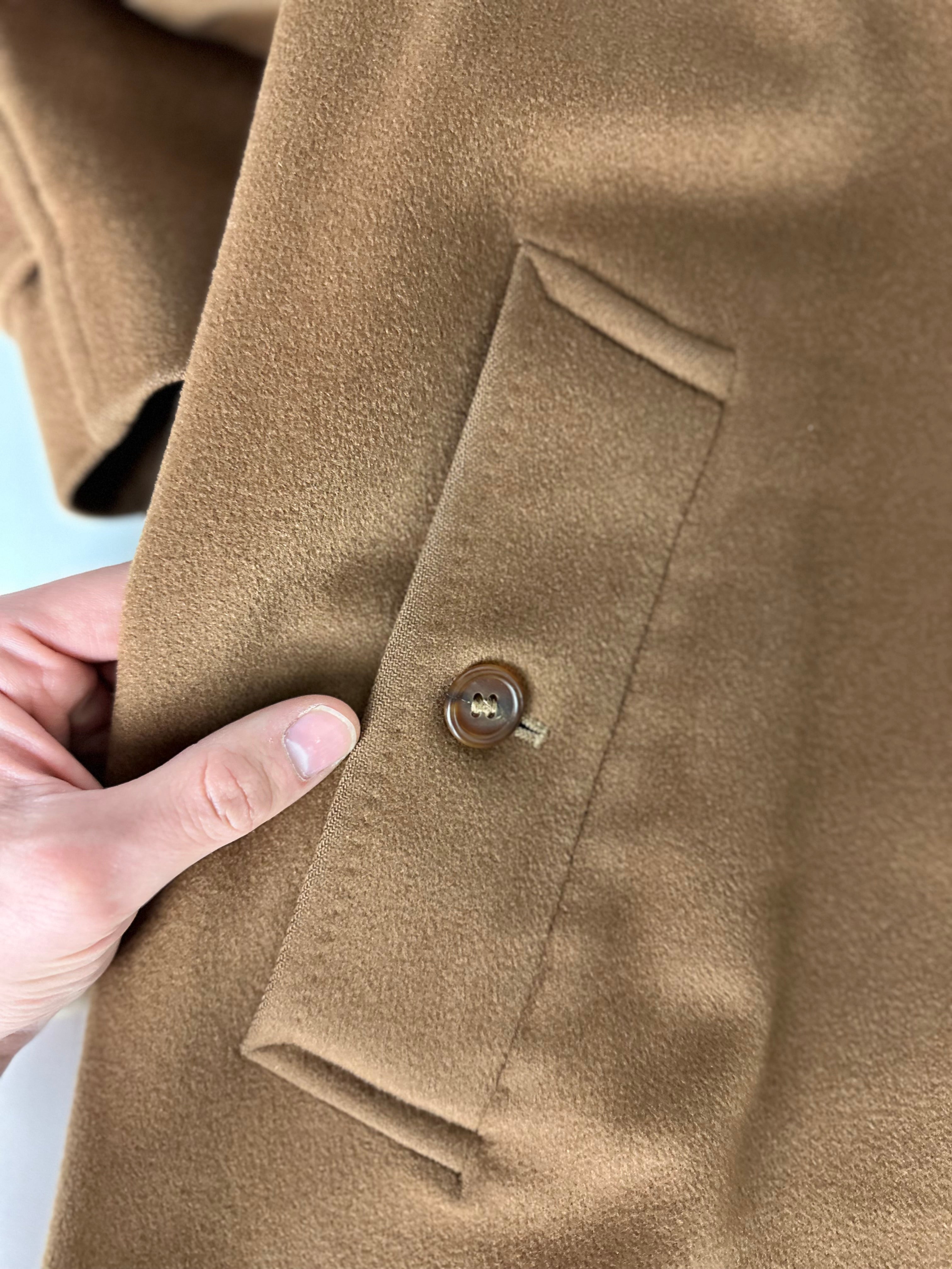 Burberrys Coat (52/L)