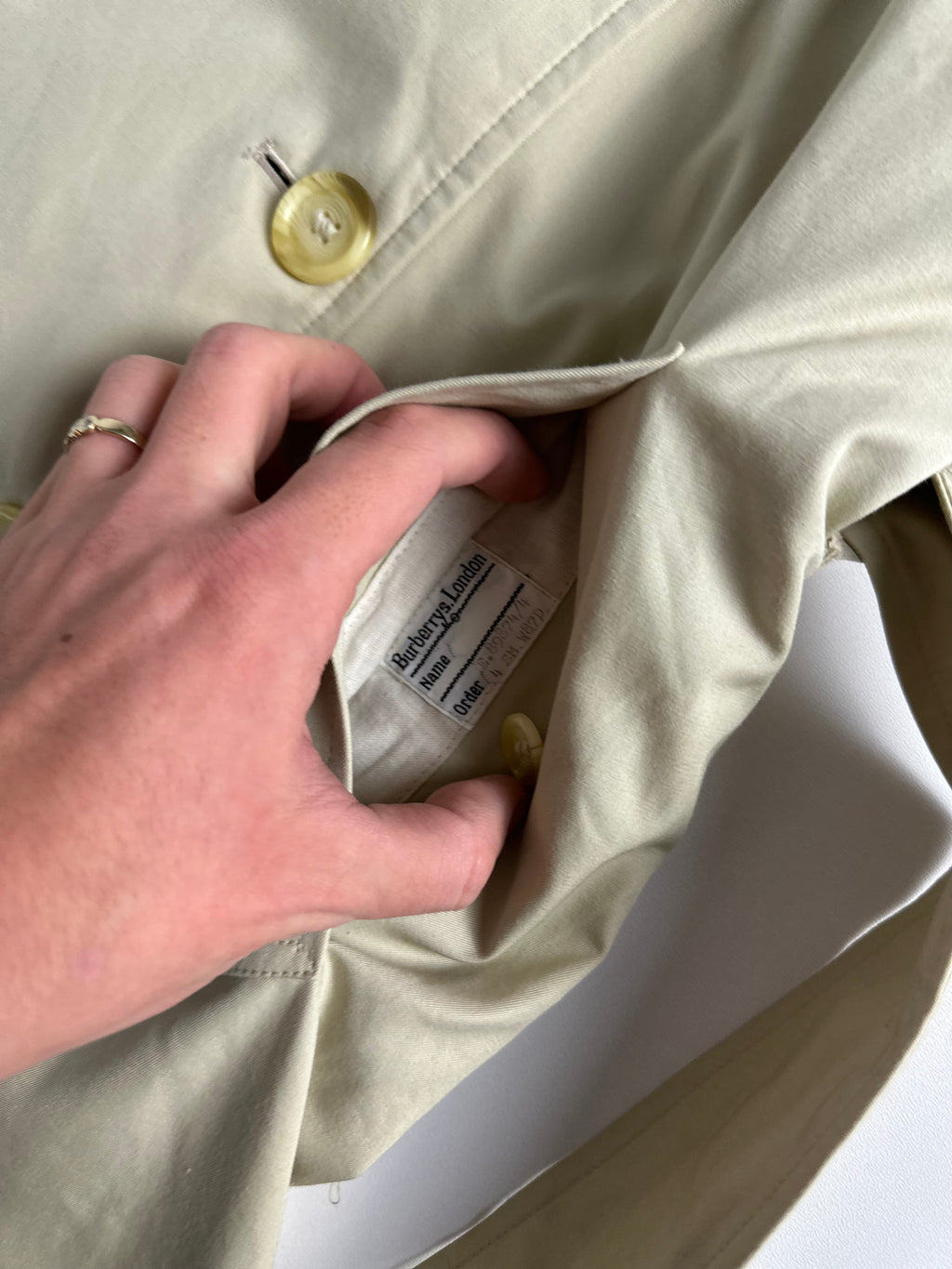 Burberrys Trenchcoat (8/XS)