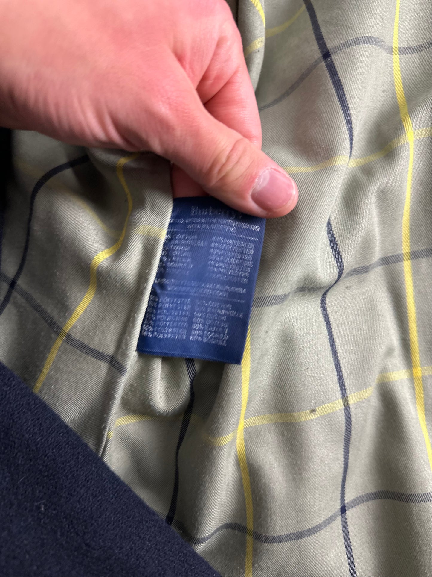 Burberrys Trenchcoat (16/XL) including Inlet