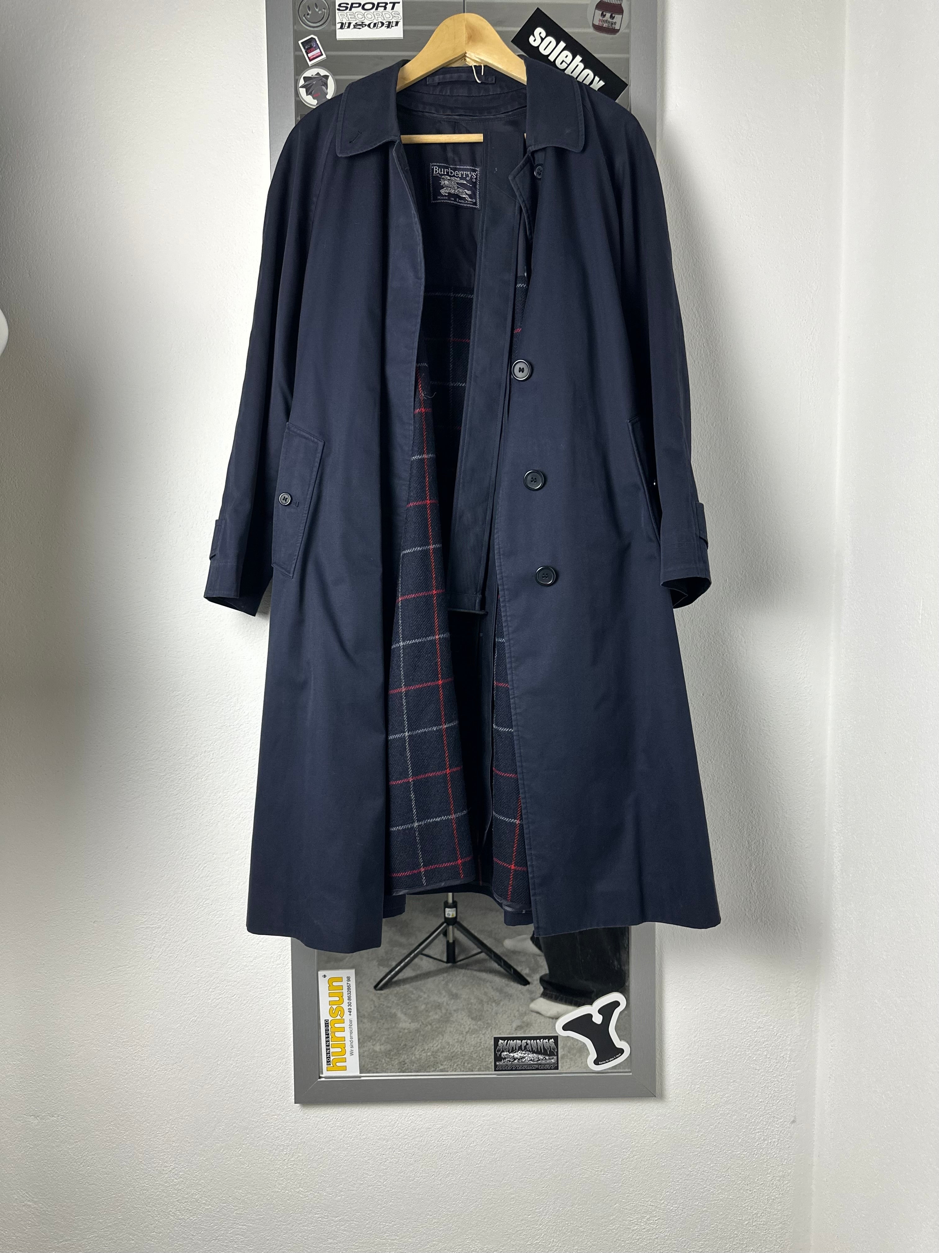 Burberrys Trenchcoat (16/XL) including Inlet