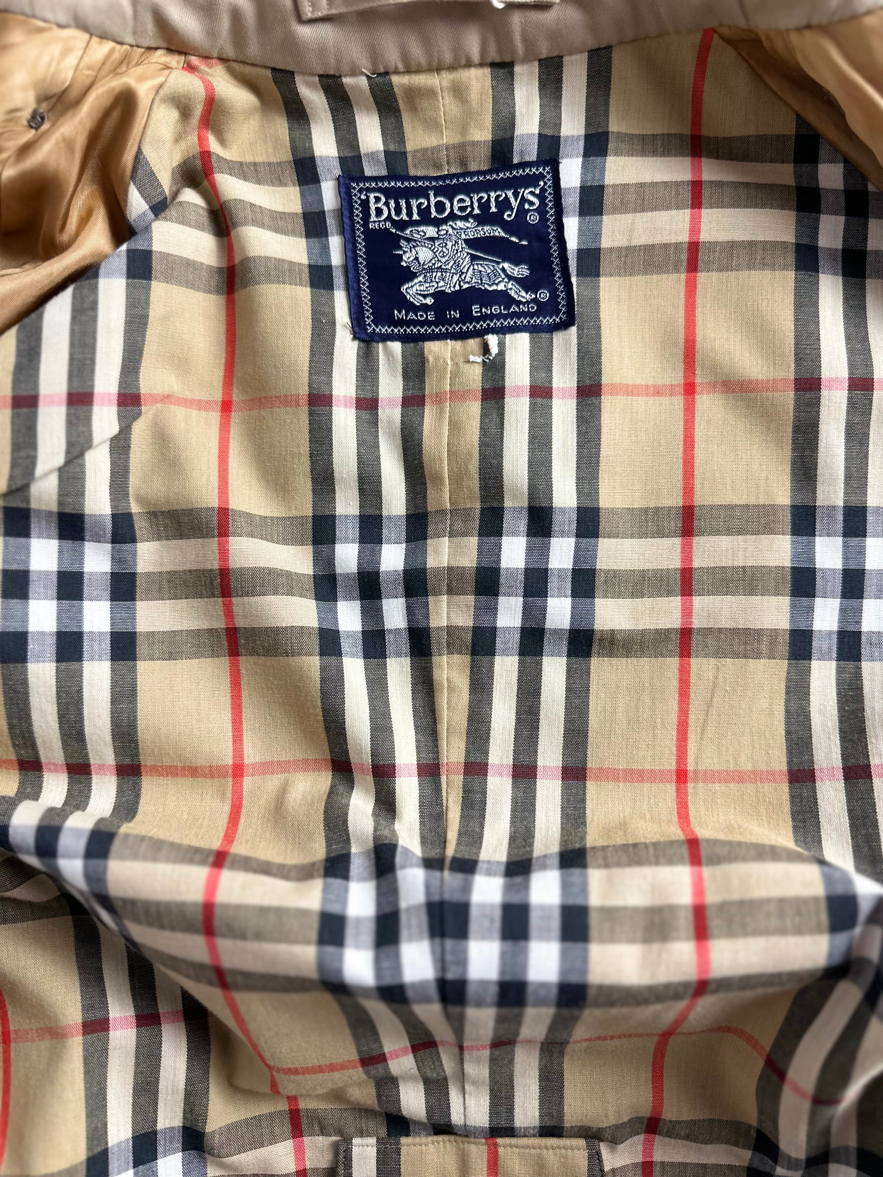 Burberrys Trenchcoat (8/XS)