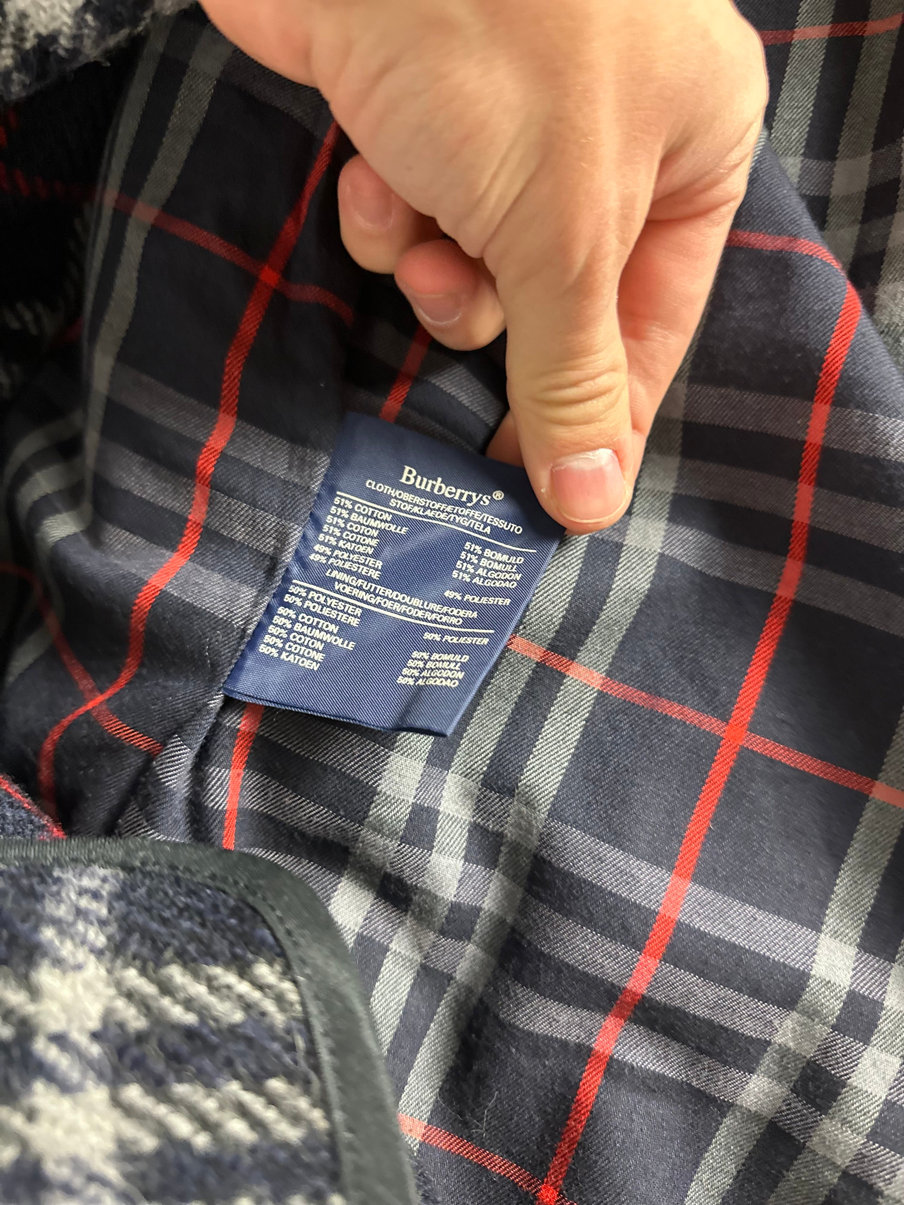 Burberrys Trenchcoat (48/M) including Inlet