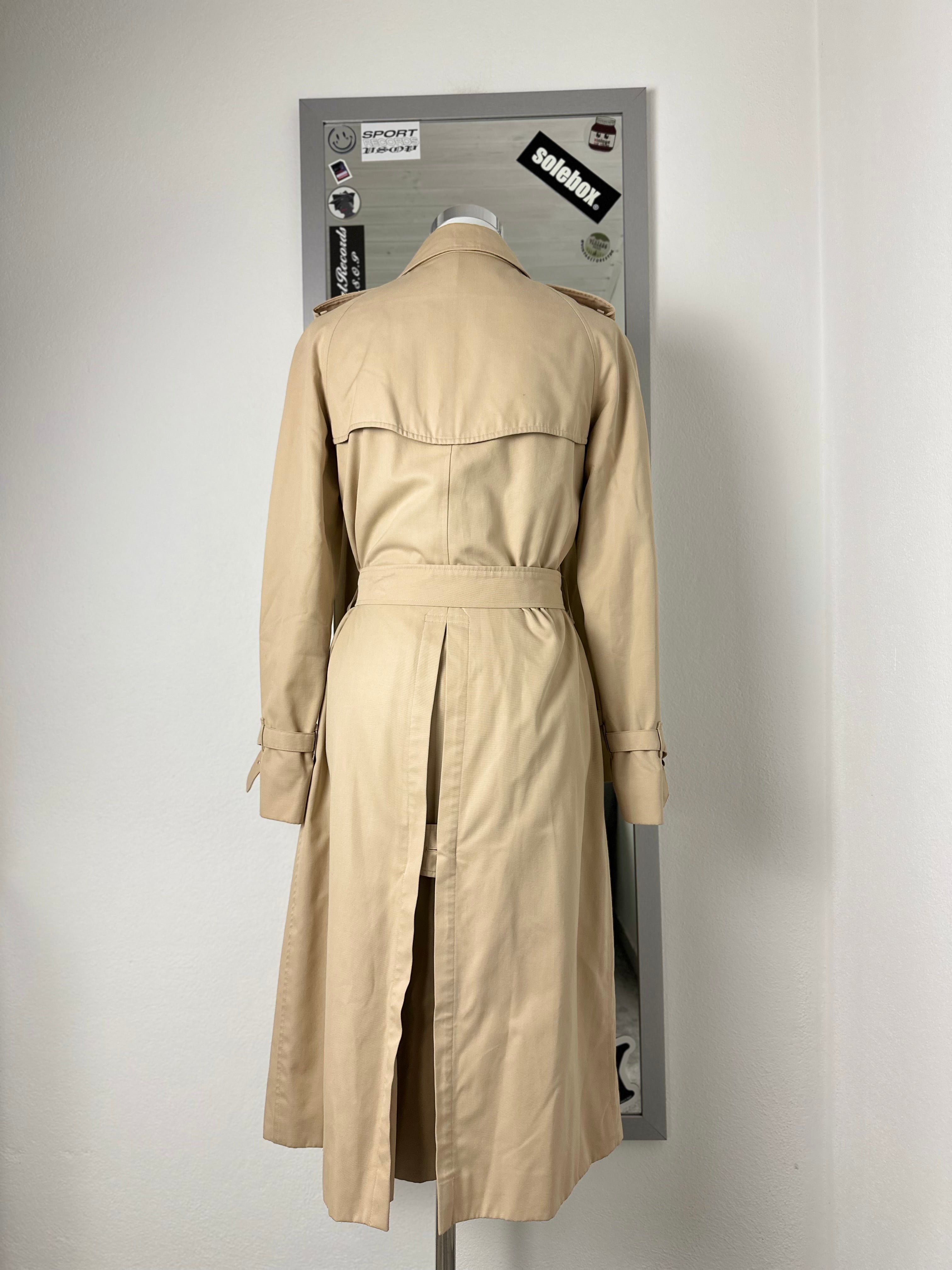 Burberrys Trenchcoat (8/XS)