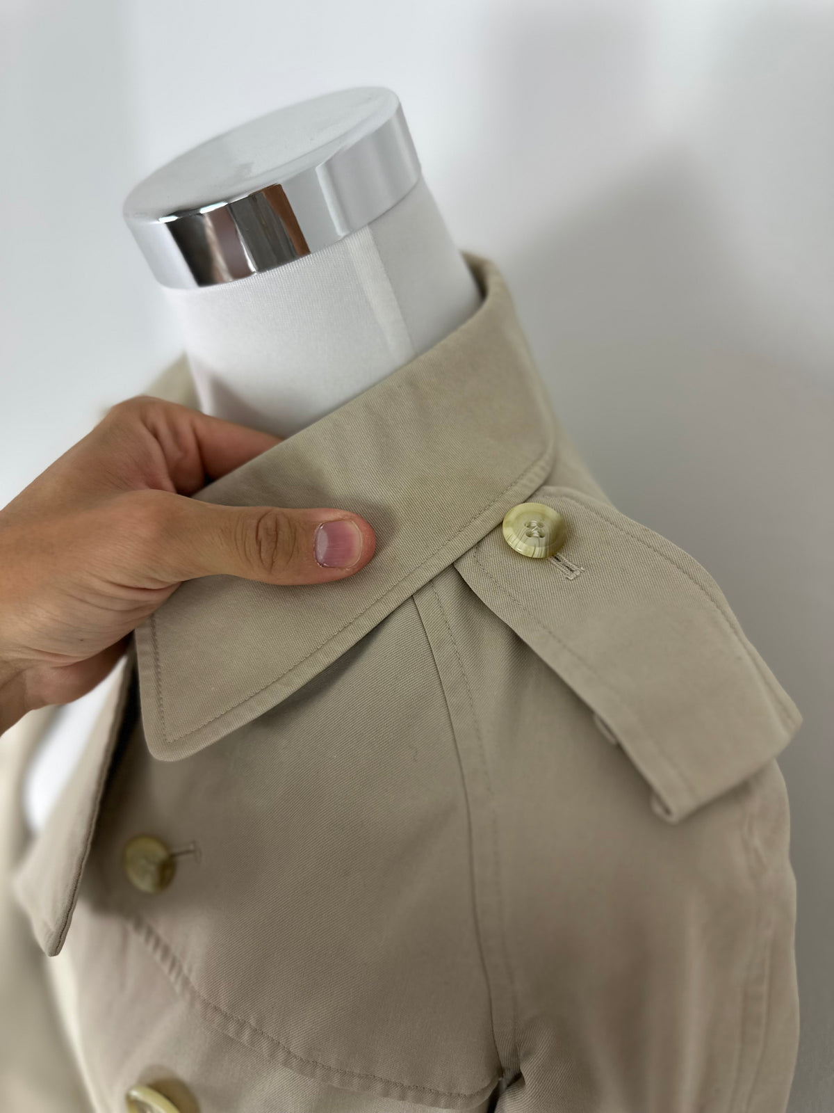Vintage Burberry Trench Coat Creme Size 8 XS
