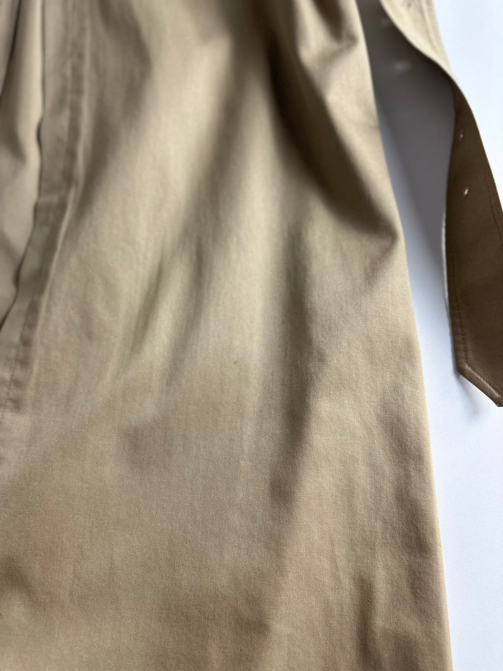 Burberrys Trenchcoat (14/L) including Inlet