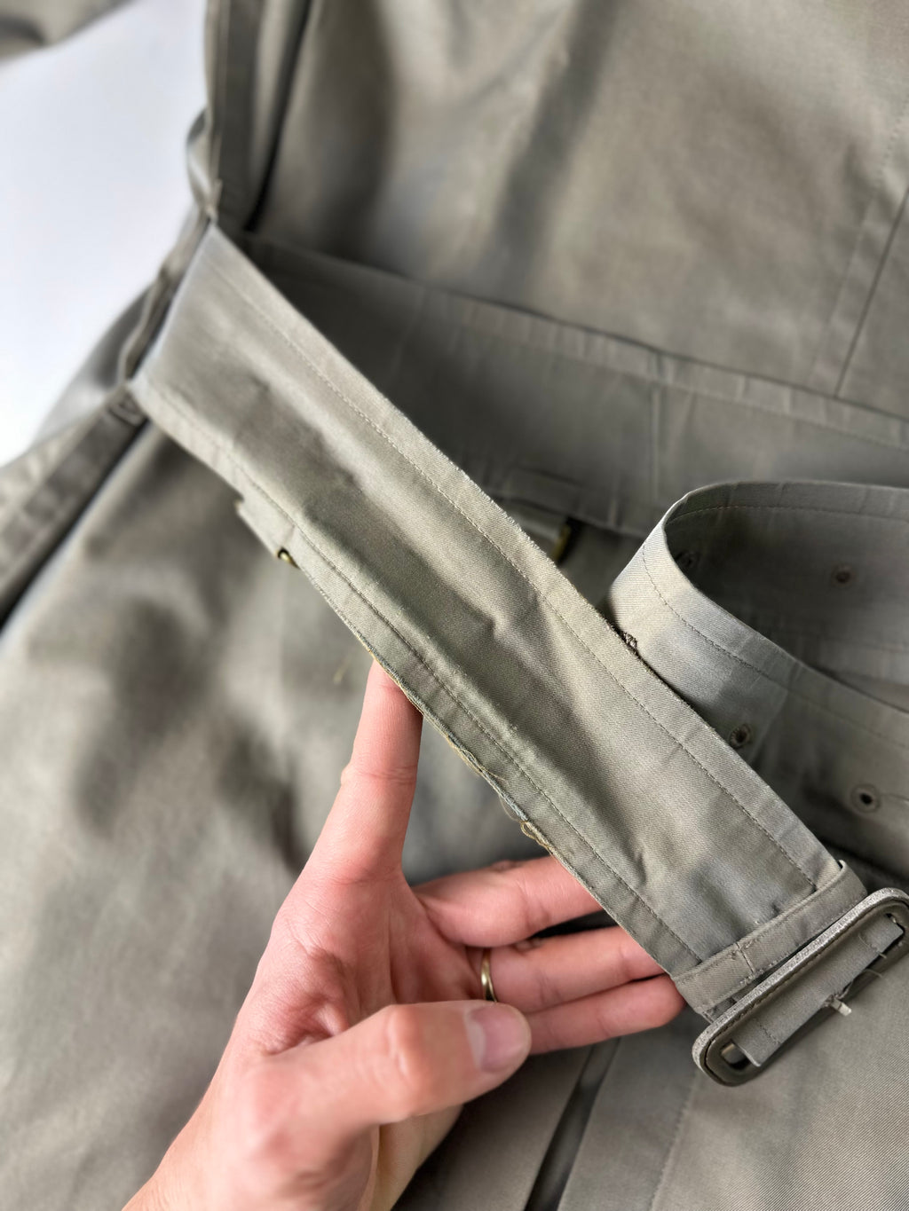 Burberrys Trenchcoat (52/L) including Inlet