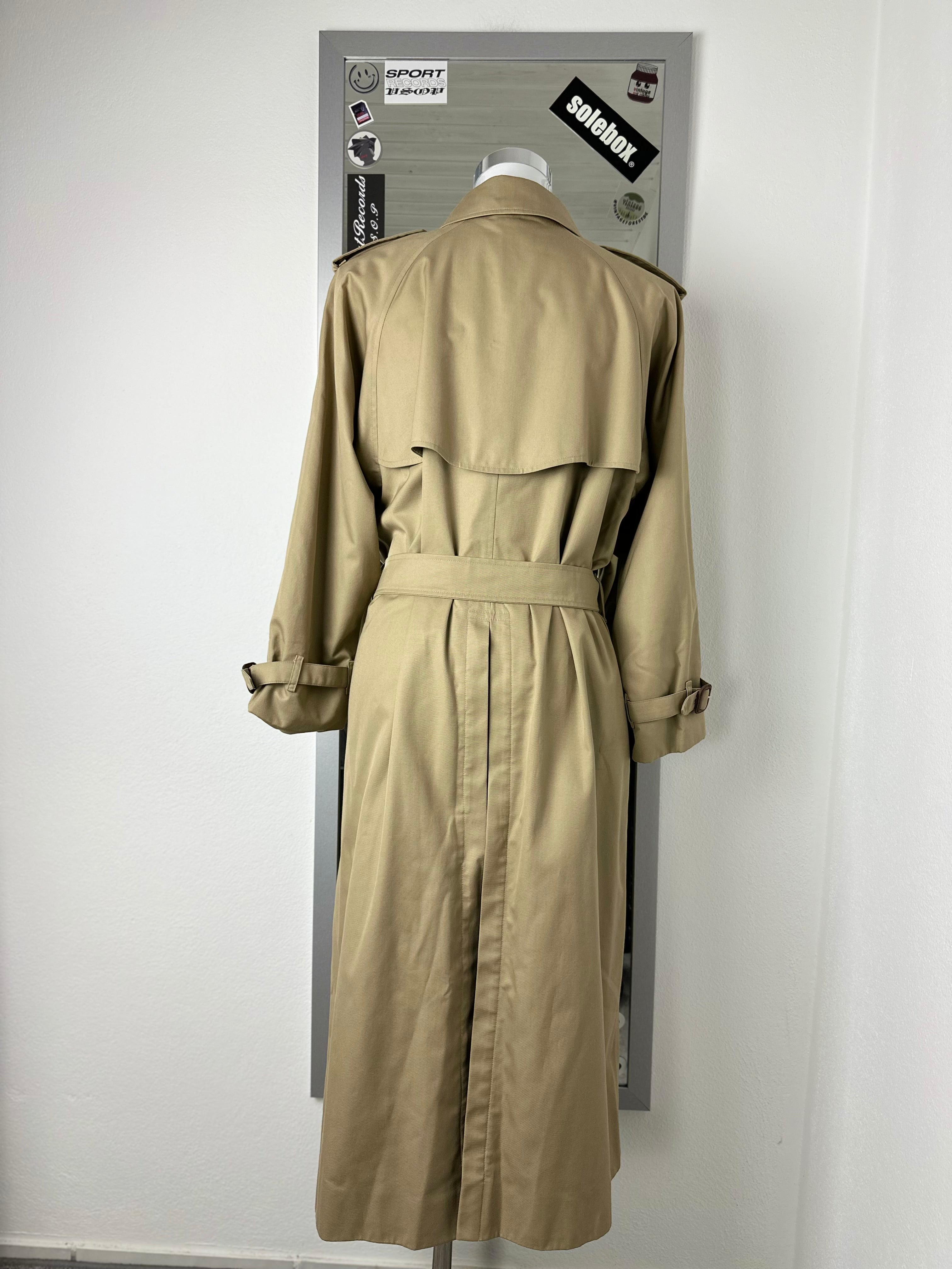 Burberrys Trenchcoat (12/M)