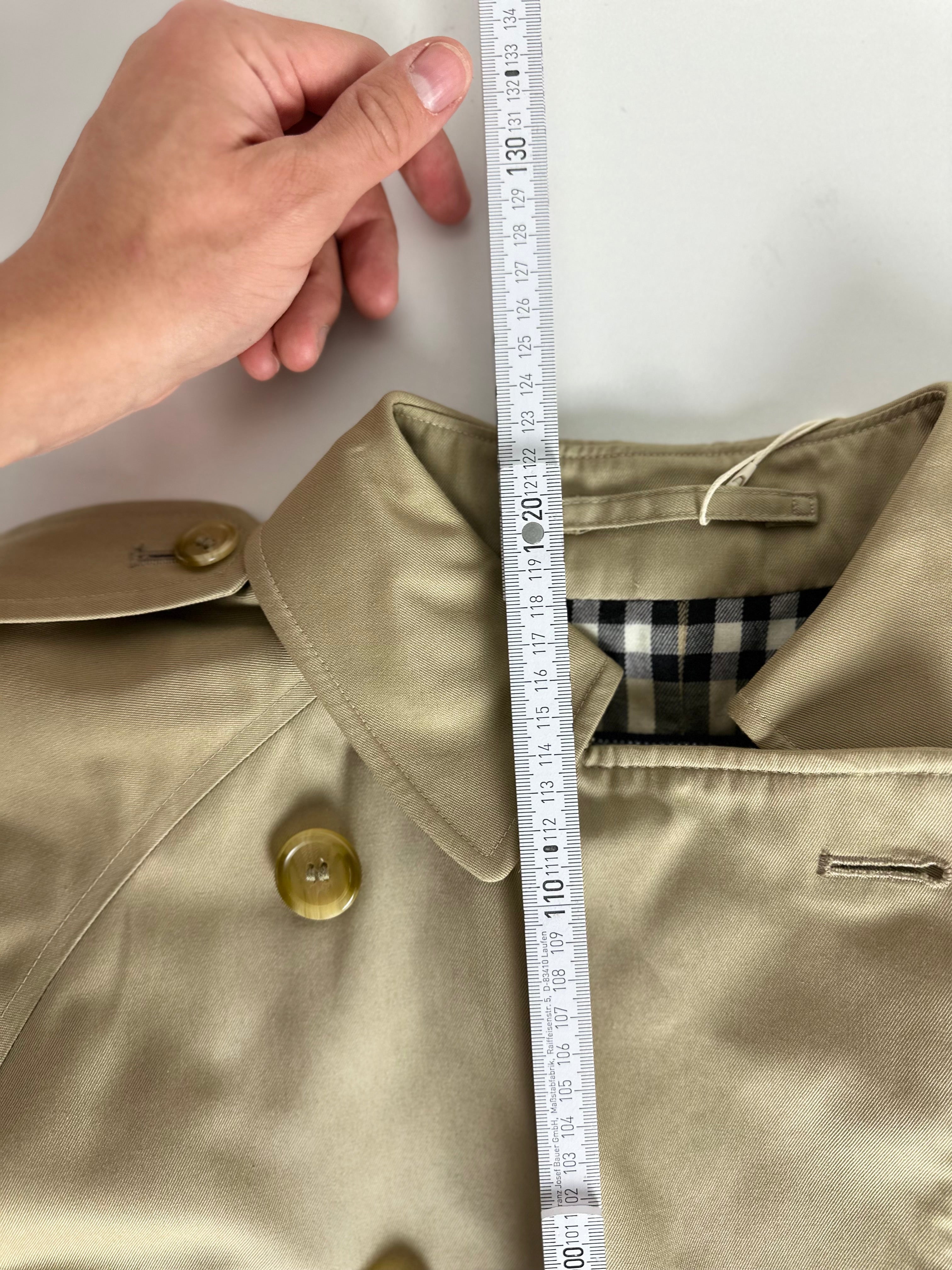 Burberrys Trenchcoat (12/M)