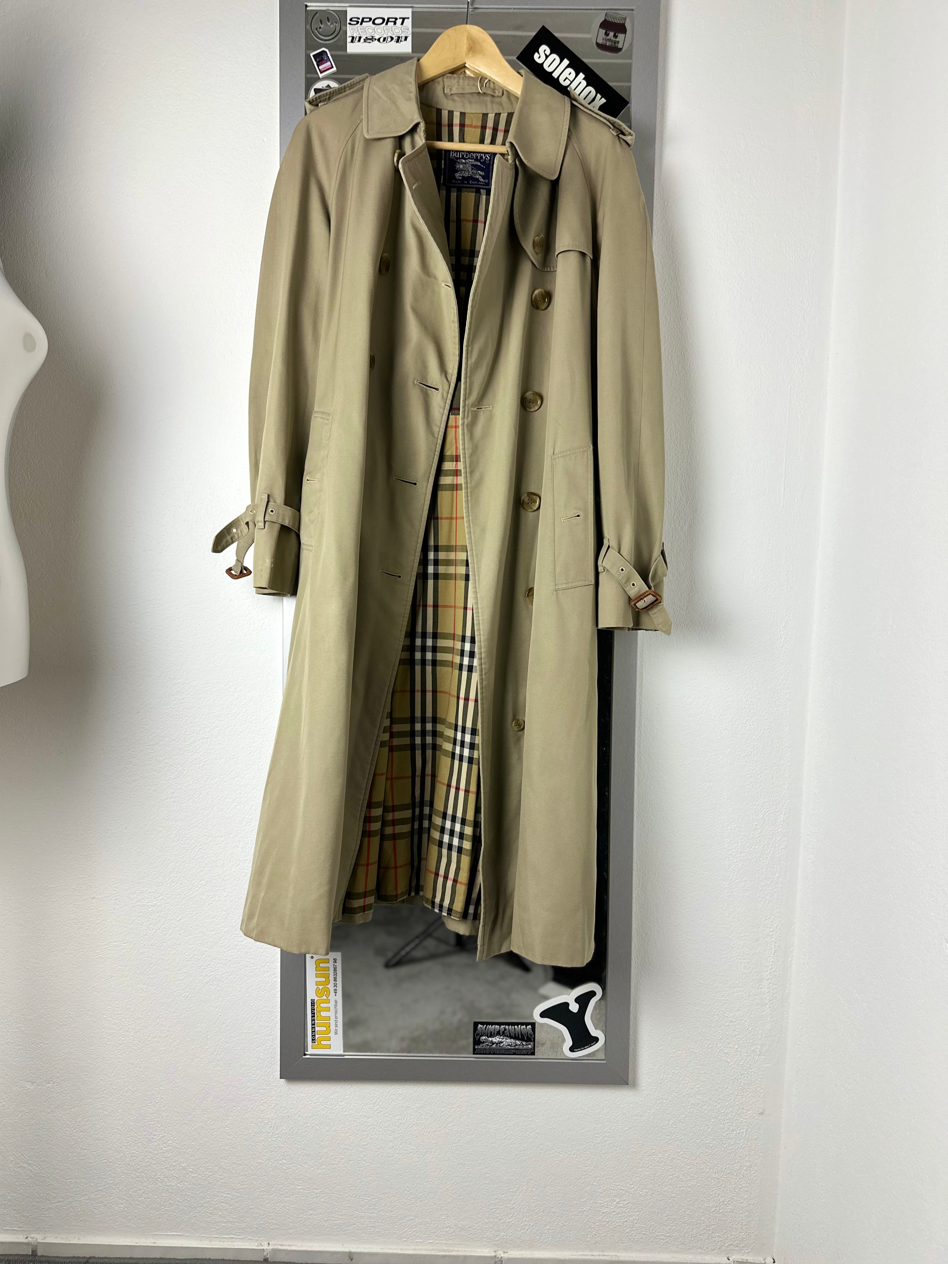 Burberrys Trenchcoat (14/L)