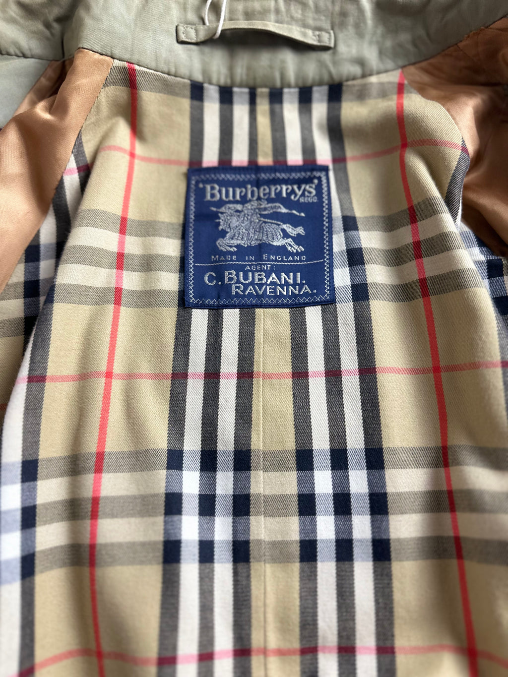 Burberrys Trenchcoat (50/L)