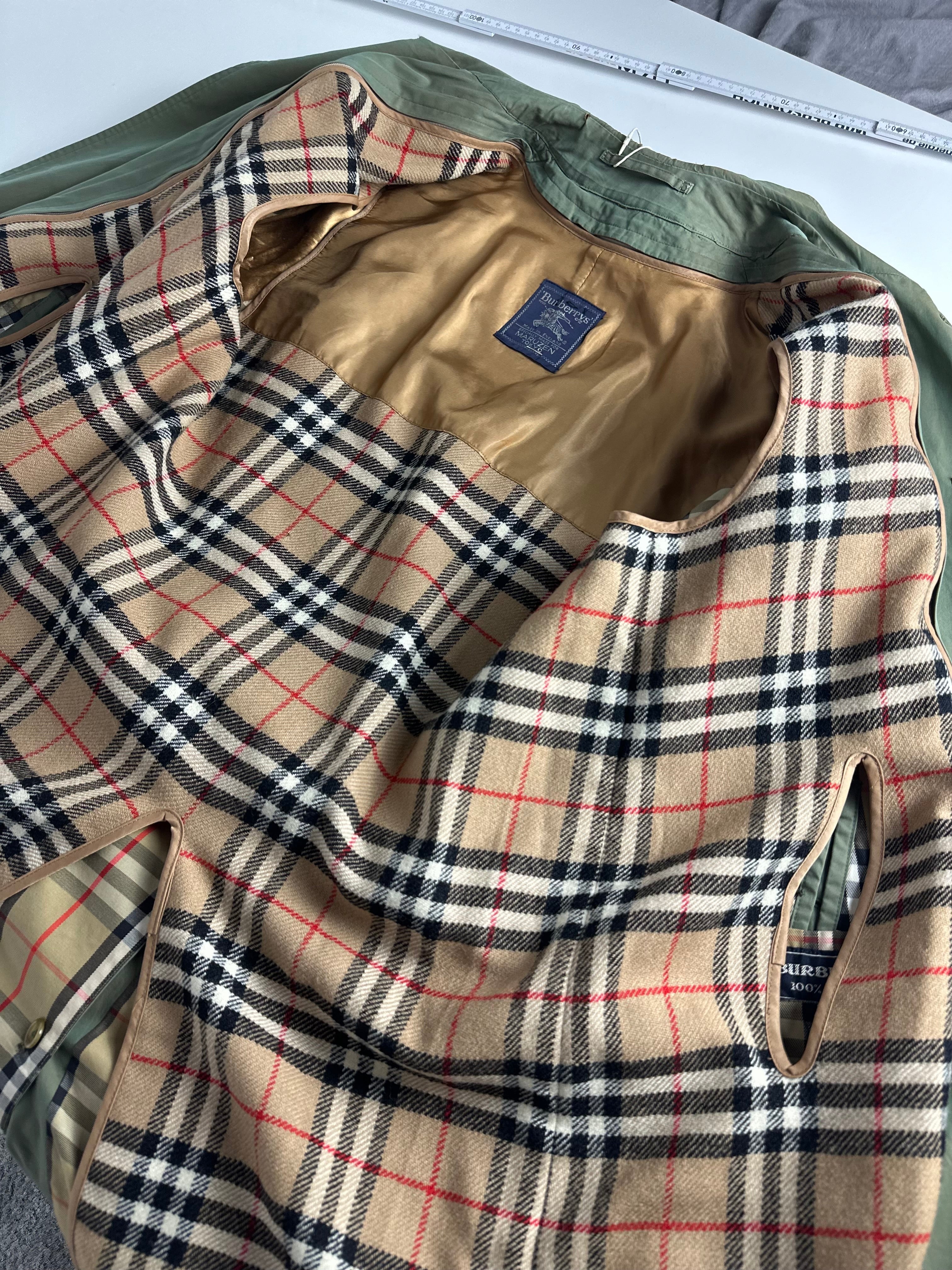 Burberrys Carcoat (48/M) including Inlet