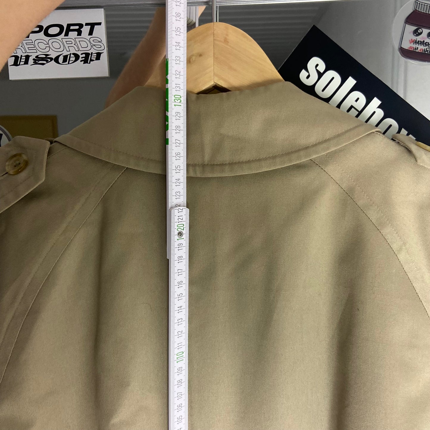 Burberrys Trenchcoat (50/L) including Inlet