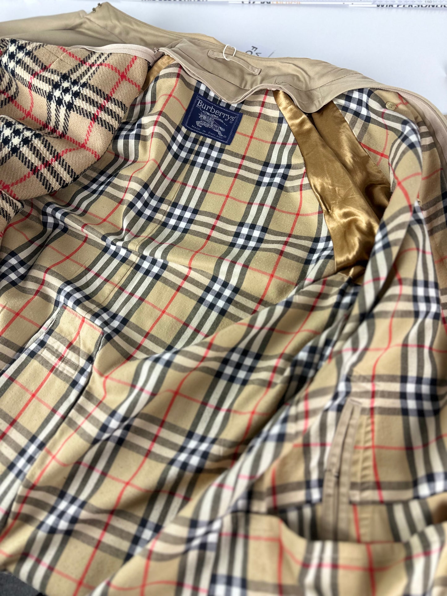 Vintage Burberry Trench Coat Beige Size 52 L With Lining
