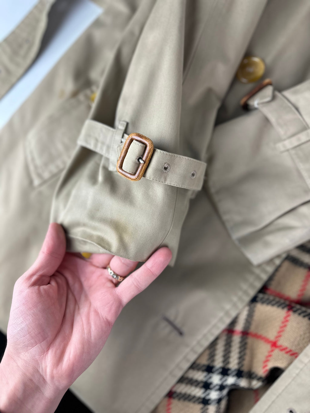 Burberrys Trenchcoat (46/S) including Inlet