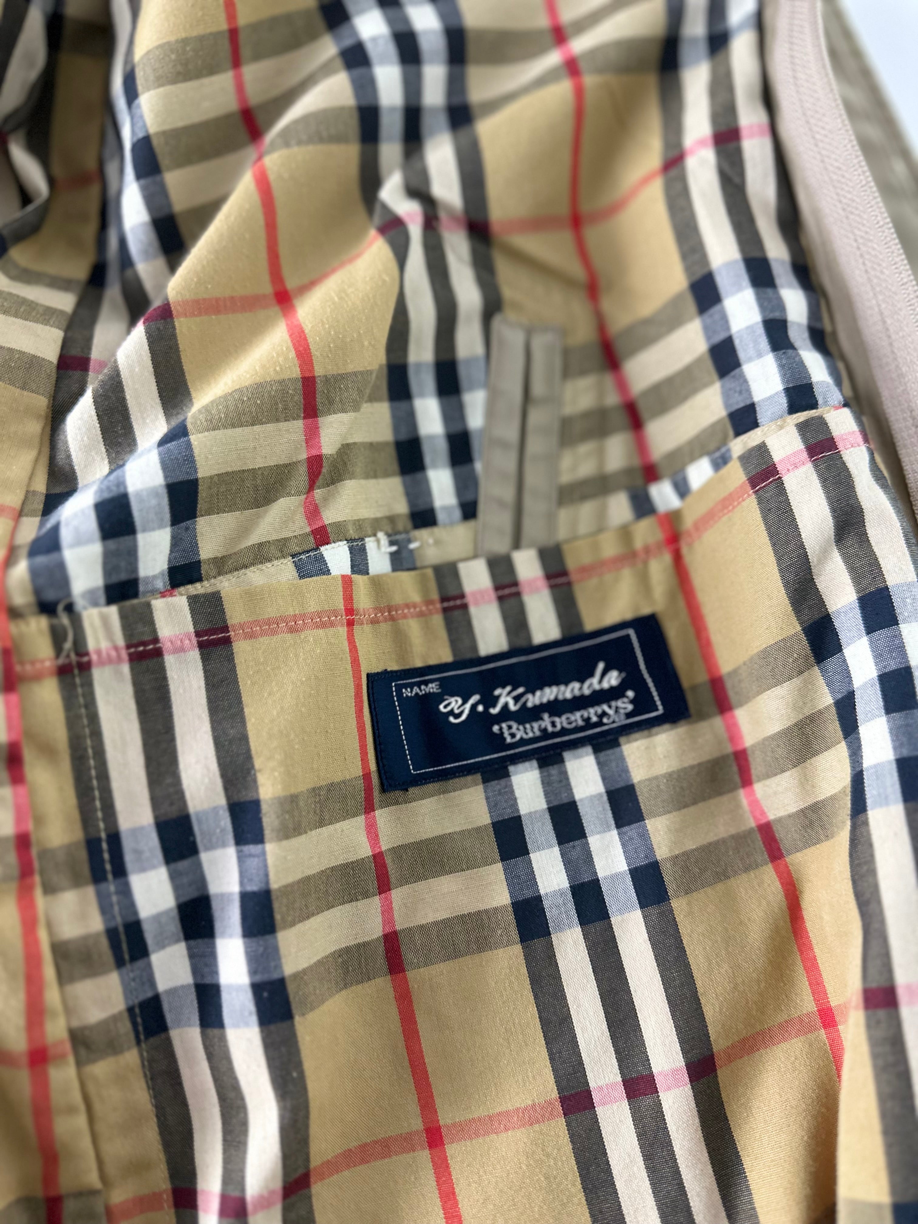 Burberrys Trenchcoat (52/L) including Inlet