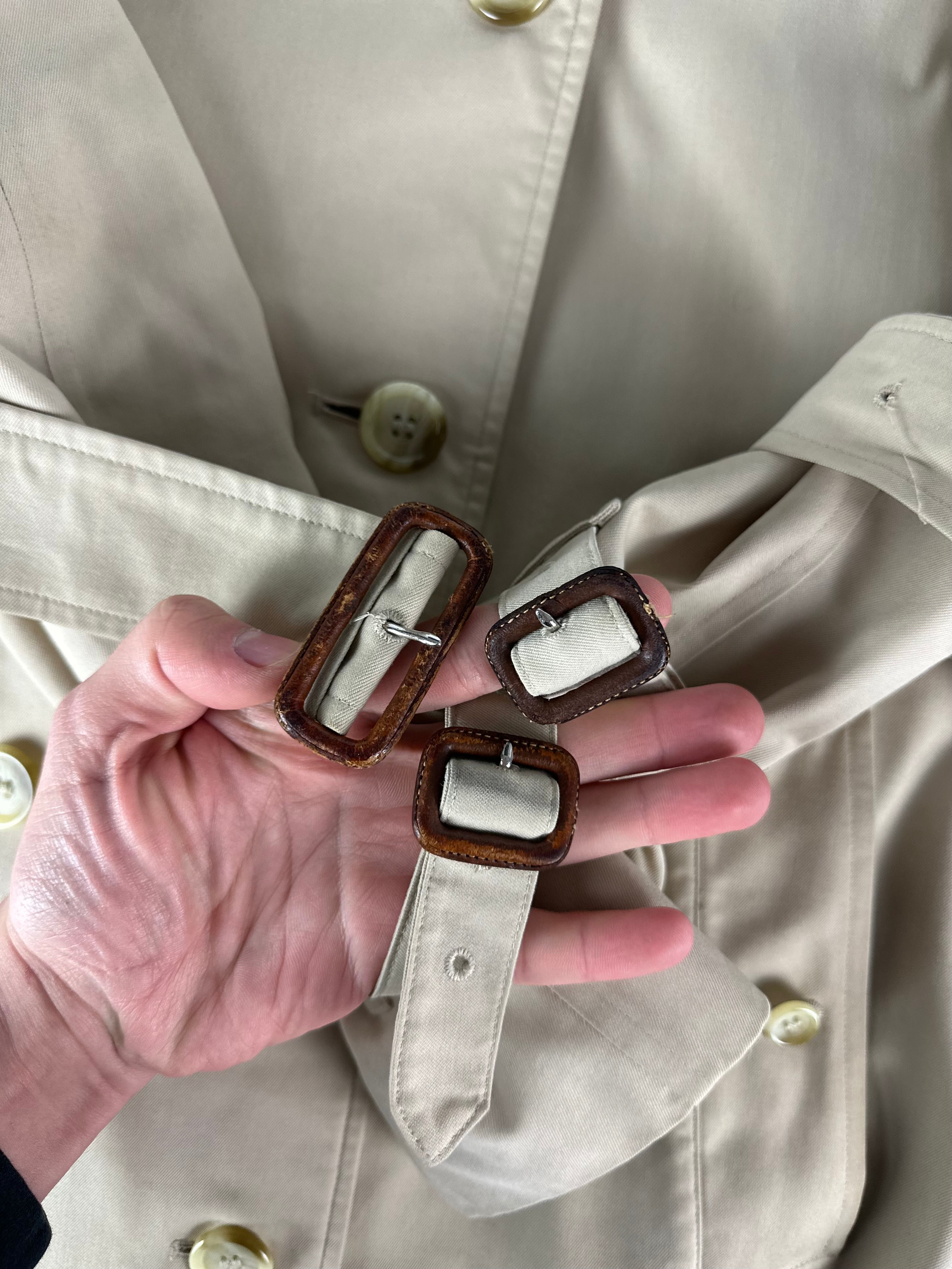 Burberrys Trenchcoat (12/M)