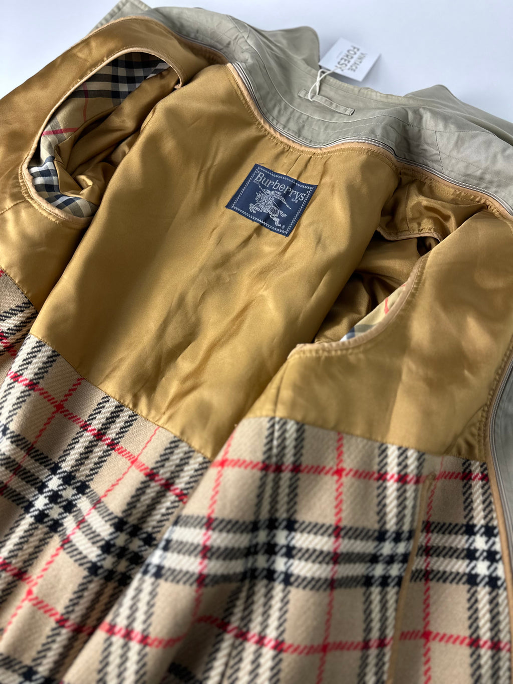 Burberrys Carcoat (46/S) including Inlet