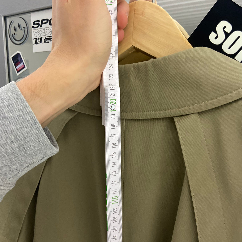 Burberrys Trenchcoat (16/XL) including Inlet