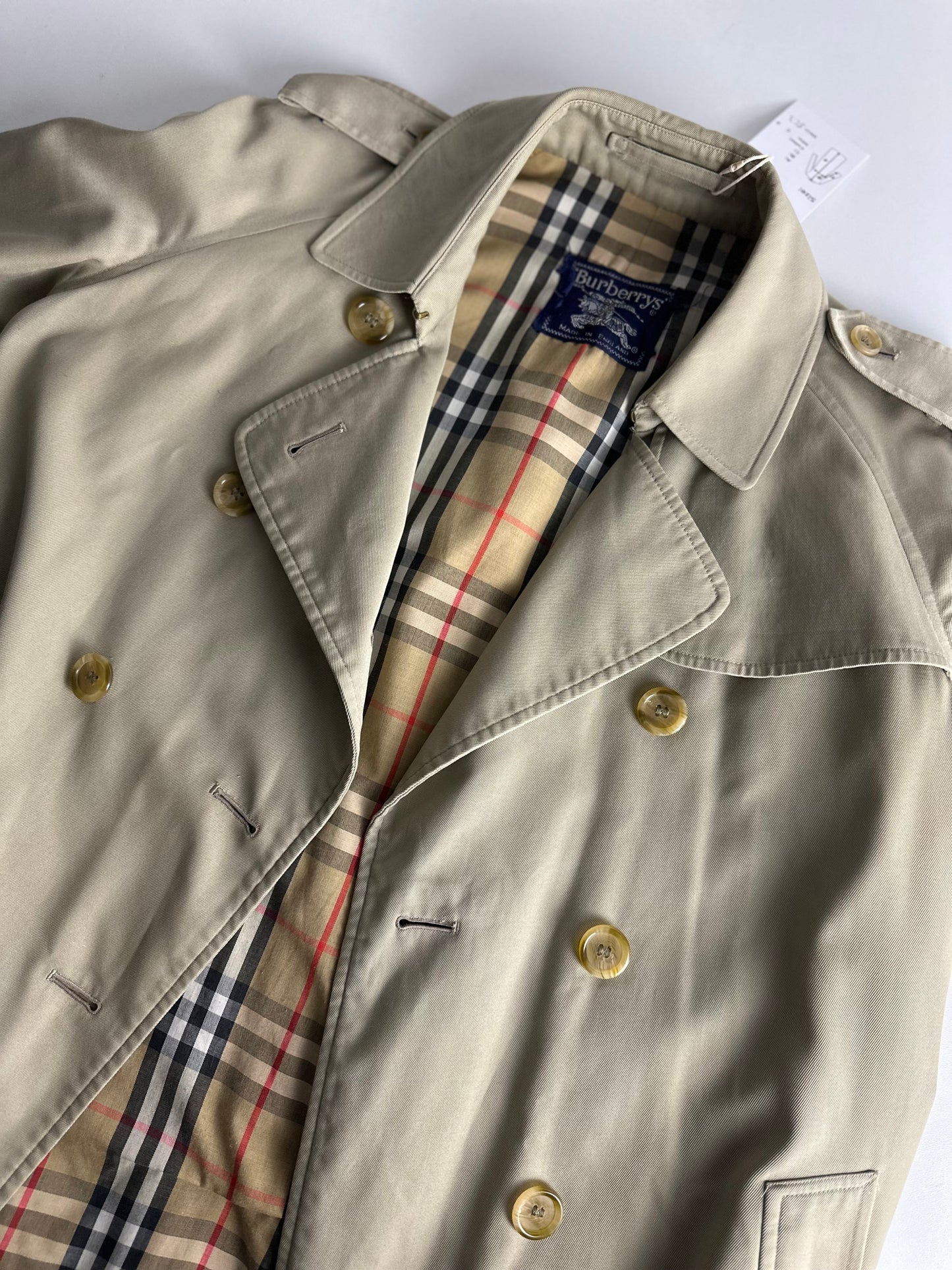 Burberrys Trenchcoat (12/M)