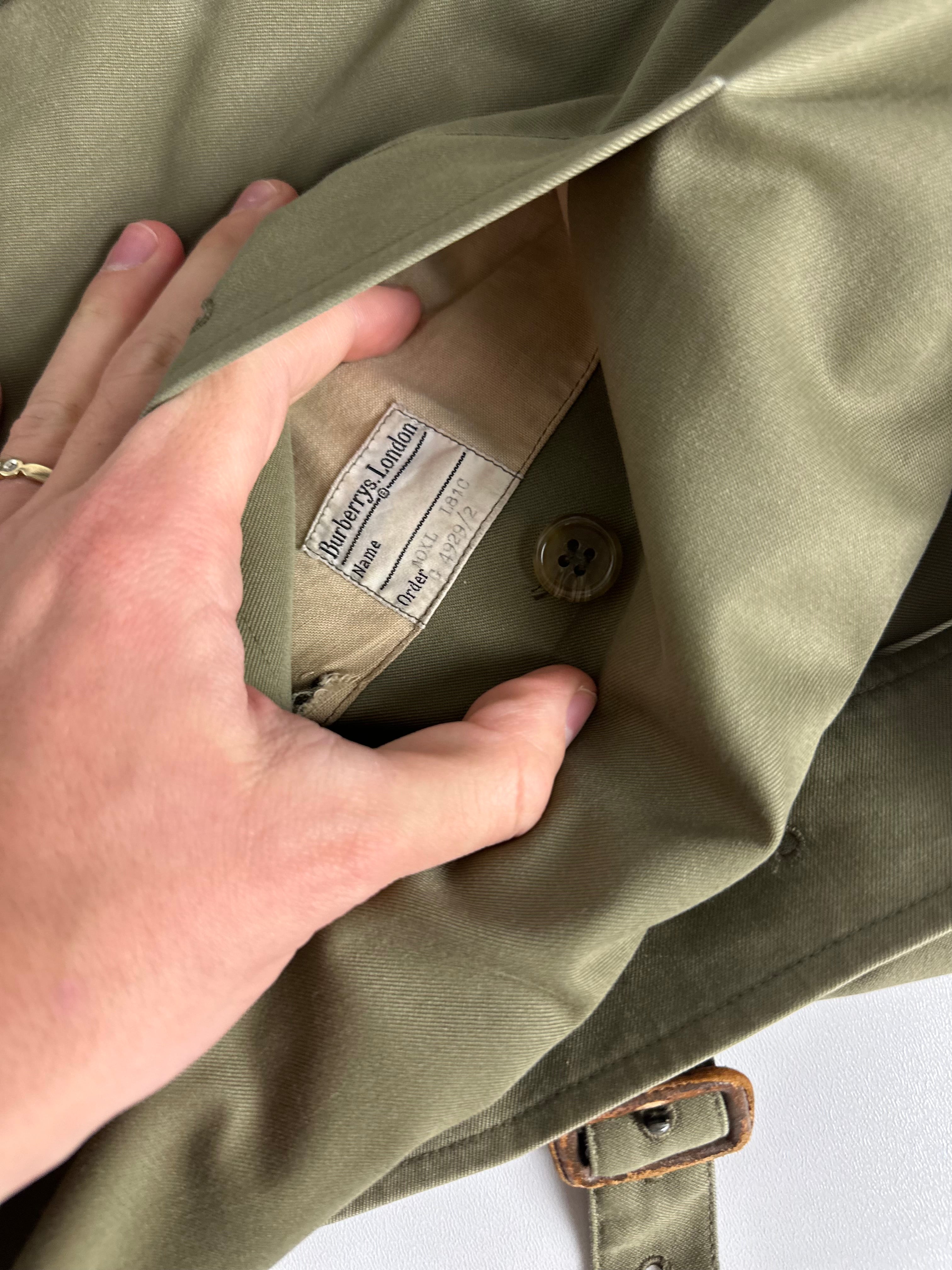 Burberrys Trenchcoat (10/S) including Inlet