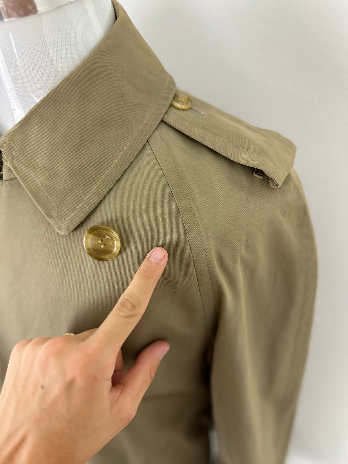 Vintage Burberry Trench Coat Oliv Size 48 M