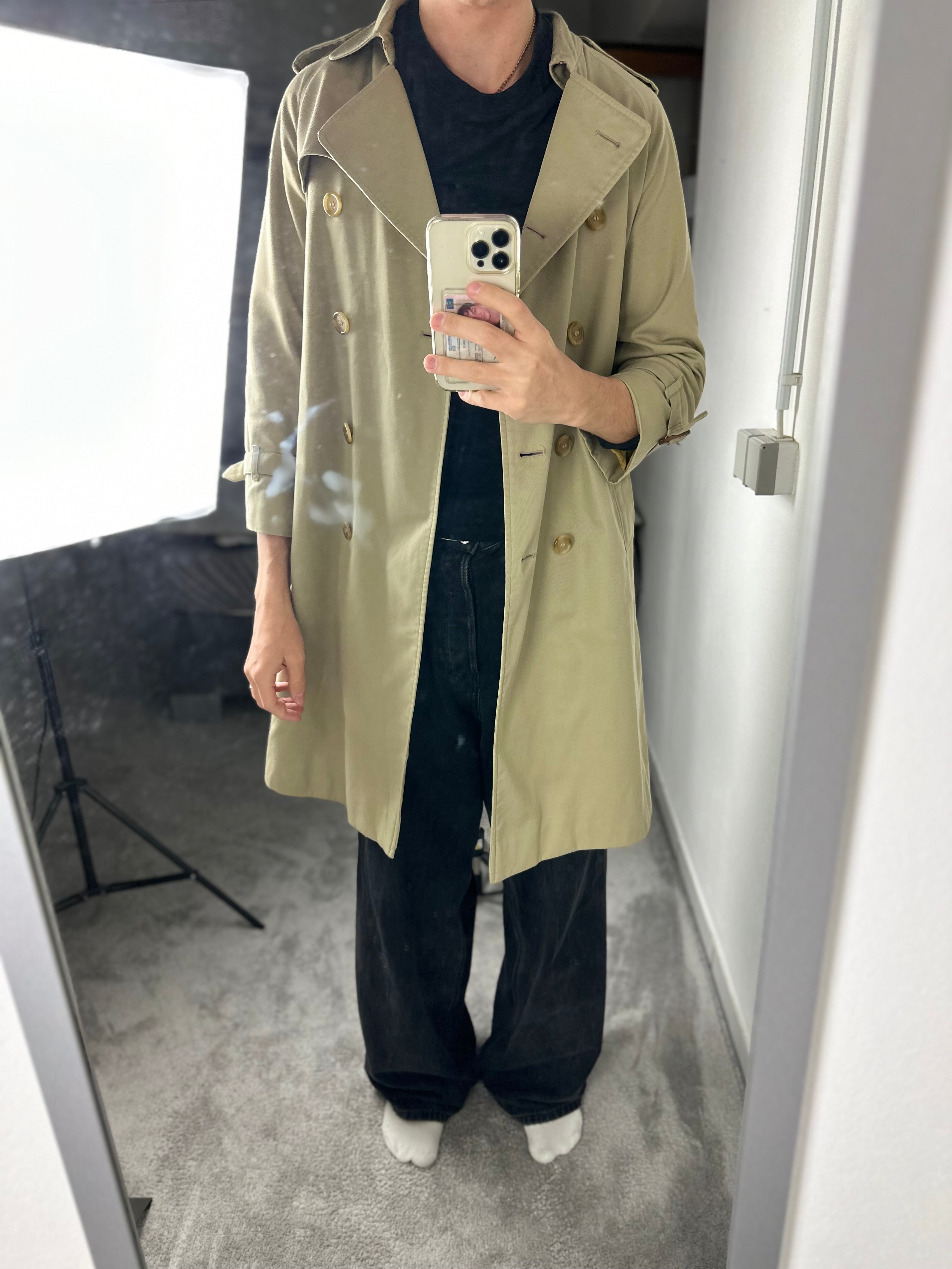 Burberrys Trenchcoat (10/S)