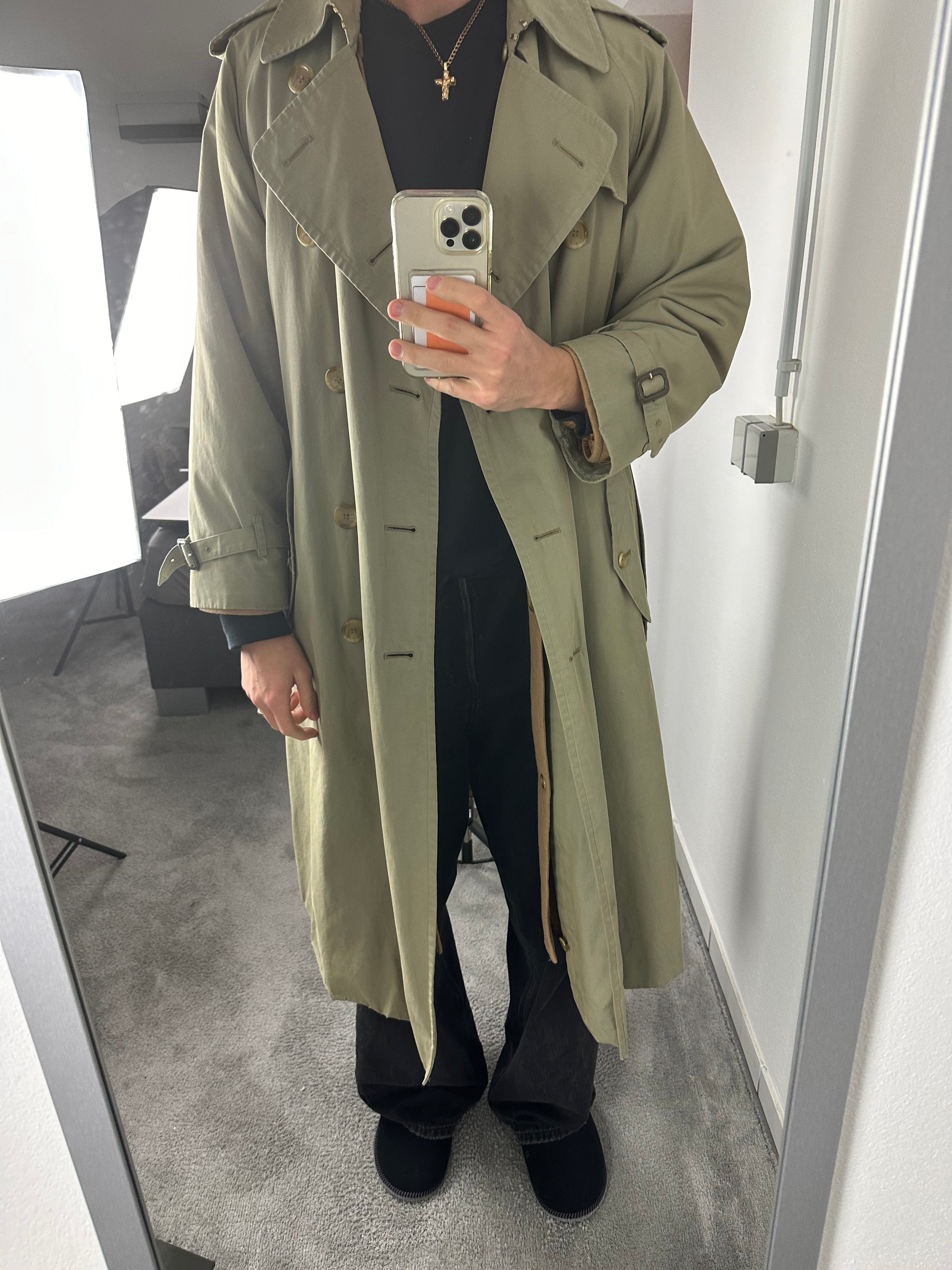 Burberrys Trenchcoat (48/M) including Inlet