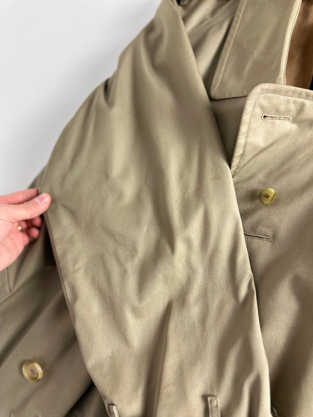 Burberrys Trenchcoat (52/L) including Inlet