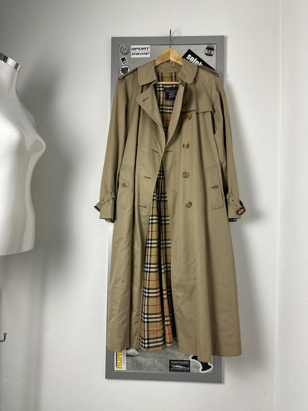 Burberrys Trenchcoat (12/M)
