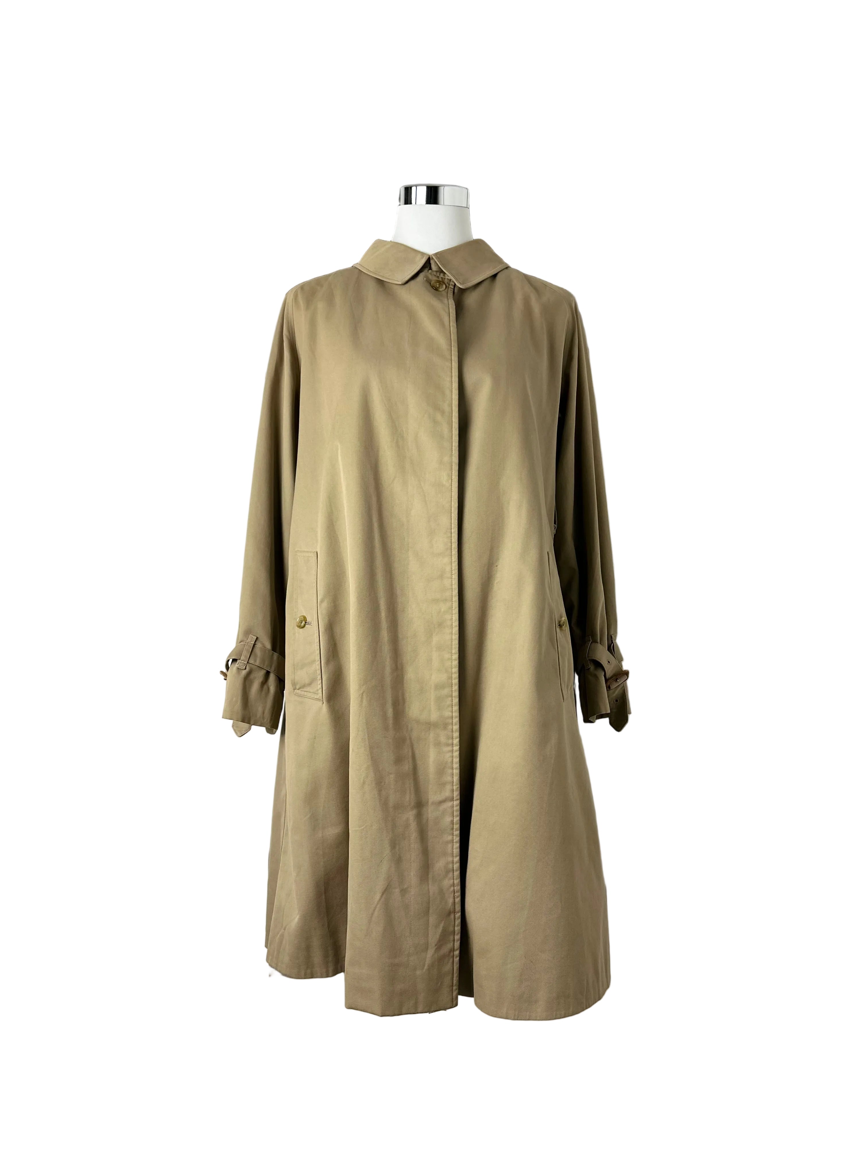 Burberrys Trenchcoat (10/S)