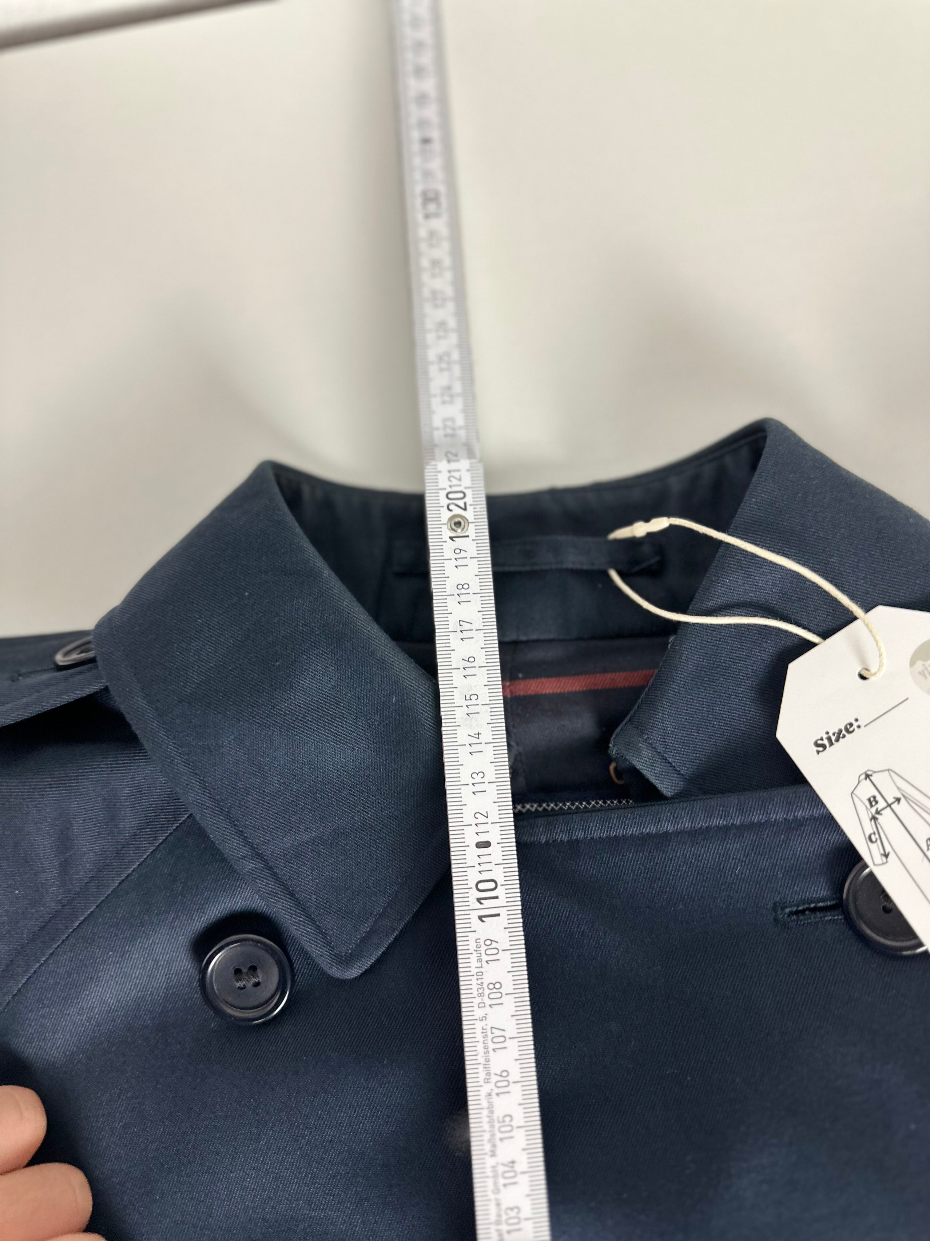 Burberrys Trenchcoat (12/M)