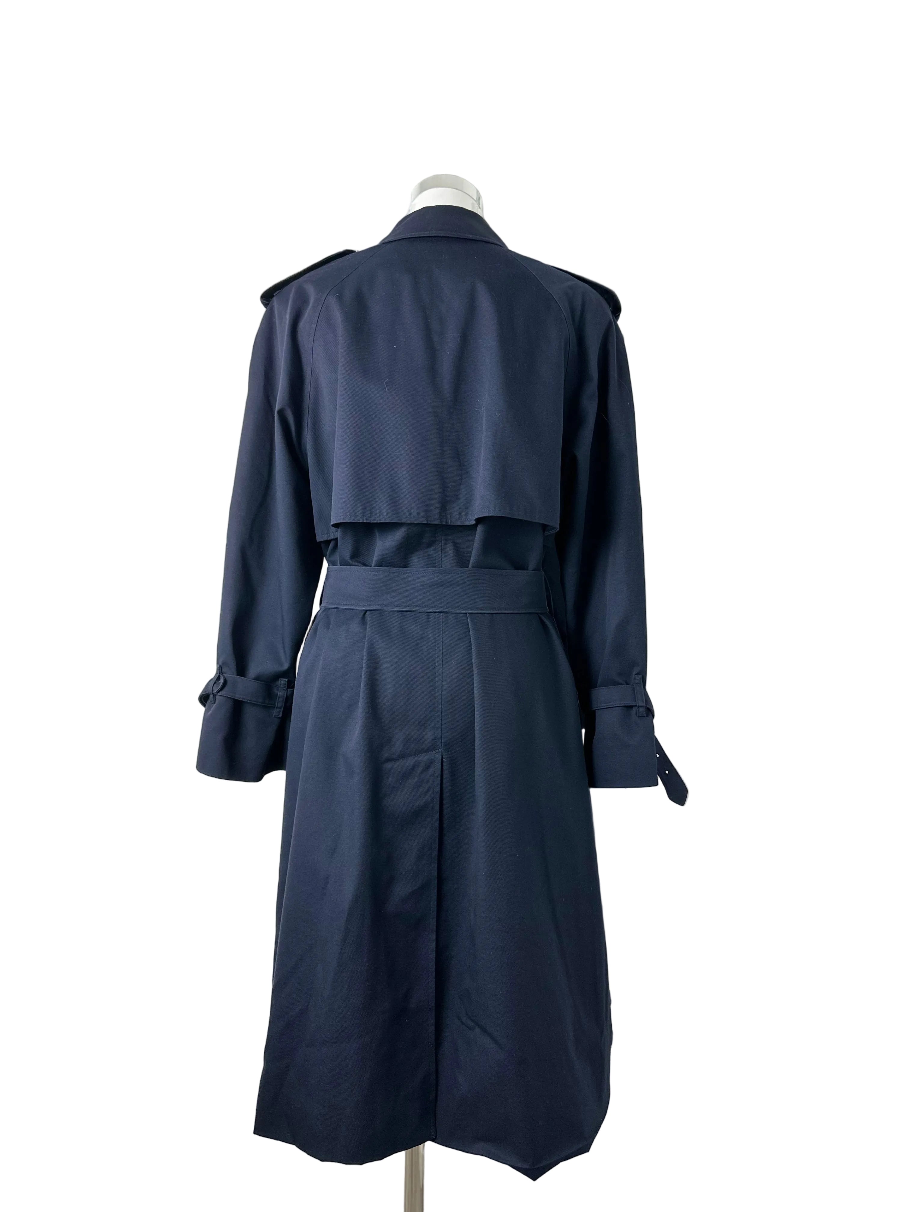 Burberrys Trenchcoat (10/S)