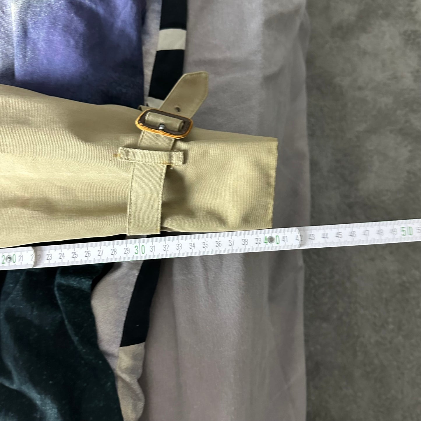 Burberrys Trenchcoat (10/S)