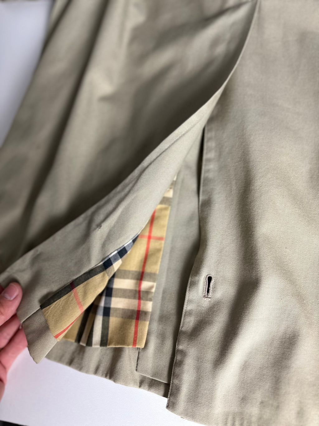 Burberrys Trenchcoat (10/S)