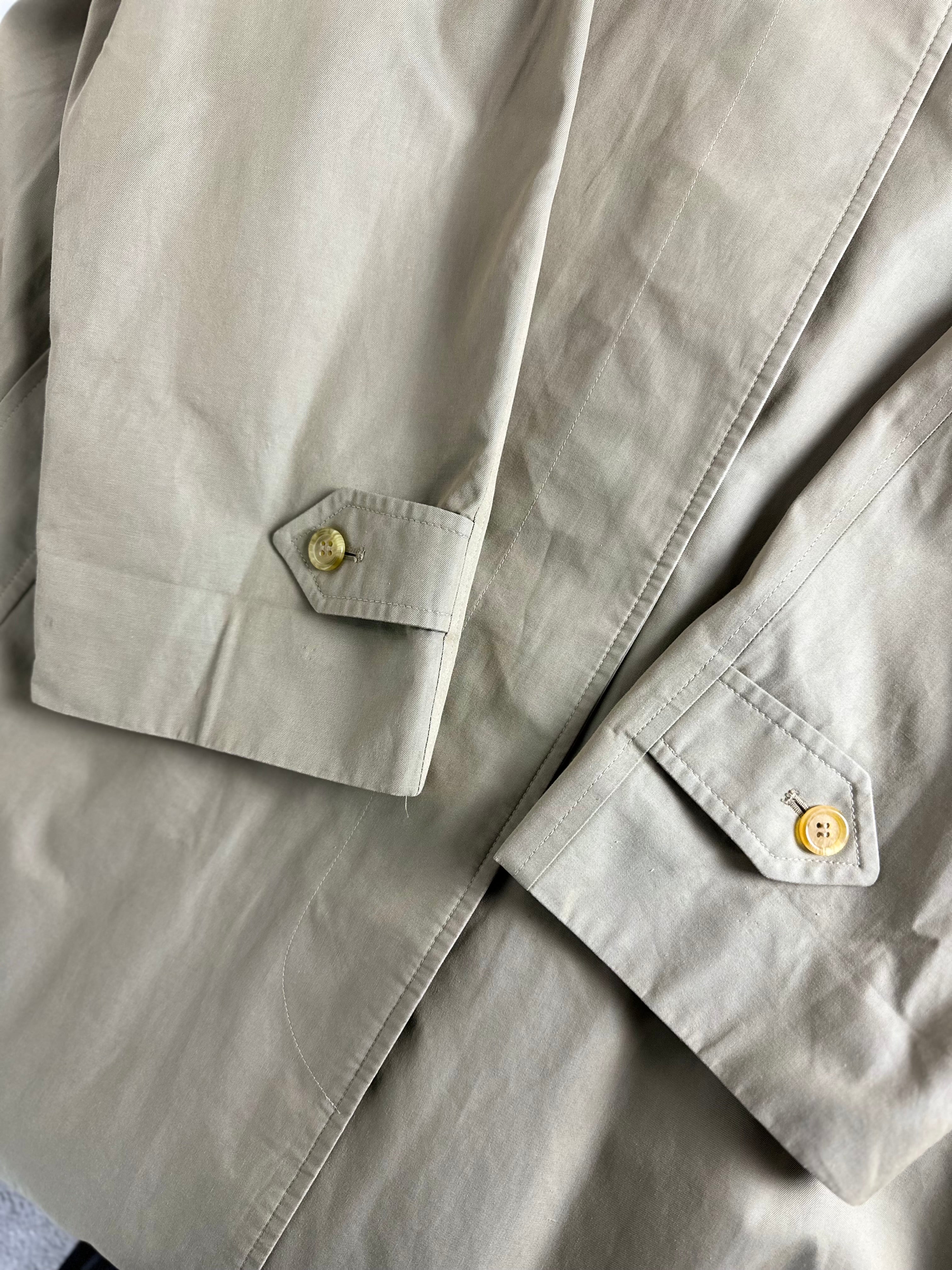 Burberrys Trenchcoat (14/L) including Inlet