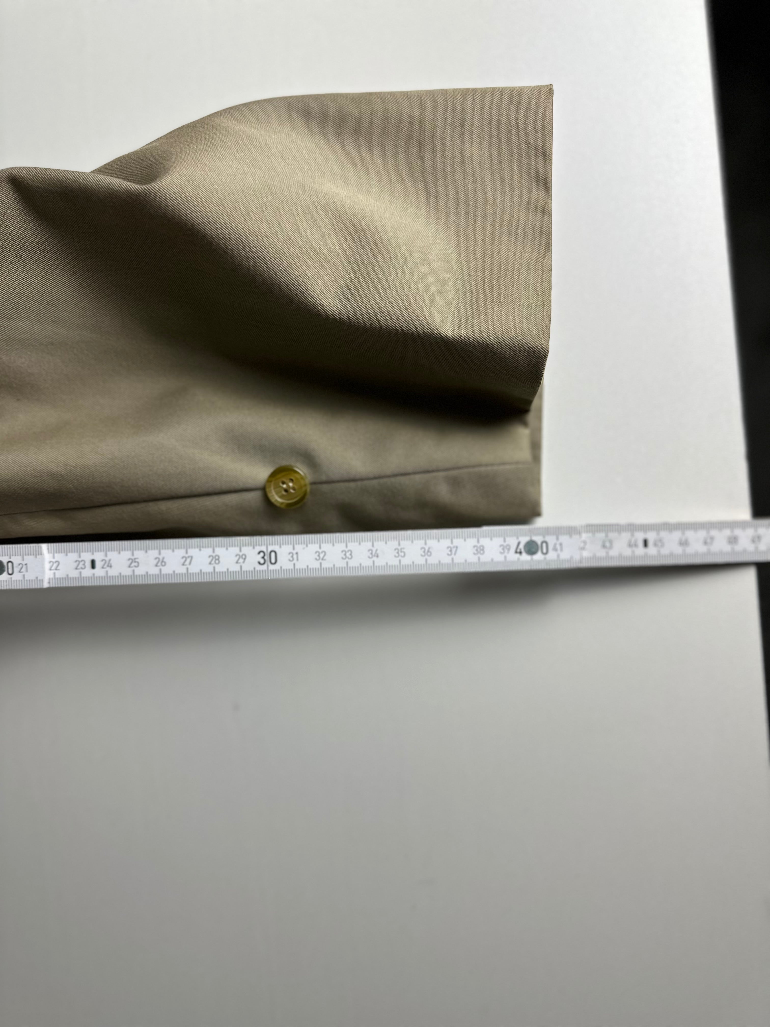 Burberrys Trenchcoat (52/L) including Inlet